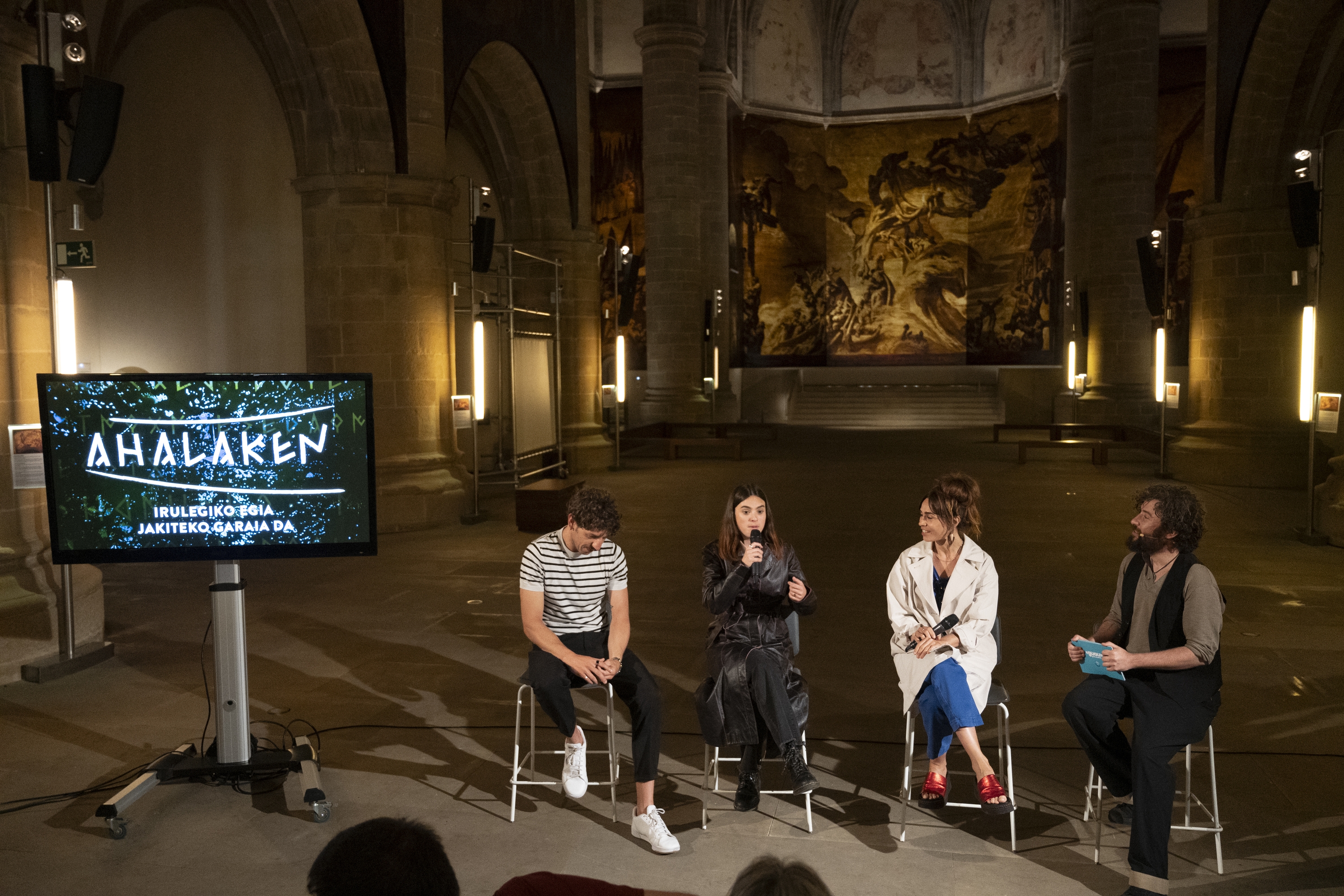 Guau plataformaren 'Ahalaken' fikzio lana San Telmo museoan aurkeztu dute, Donostian. GORKA RUBIO / FOKU