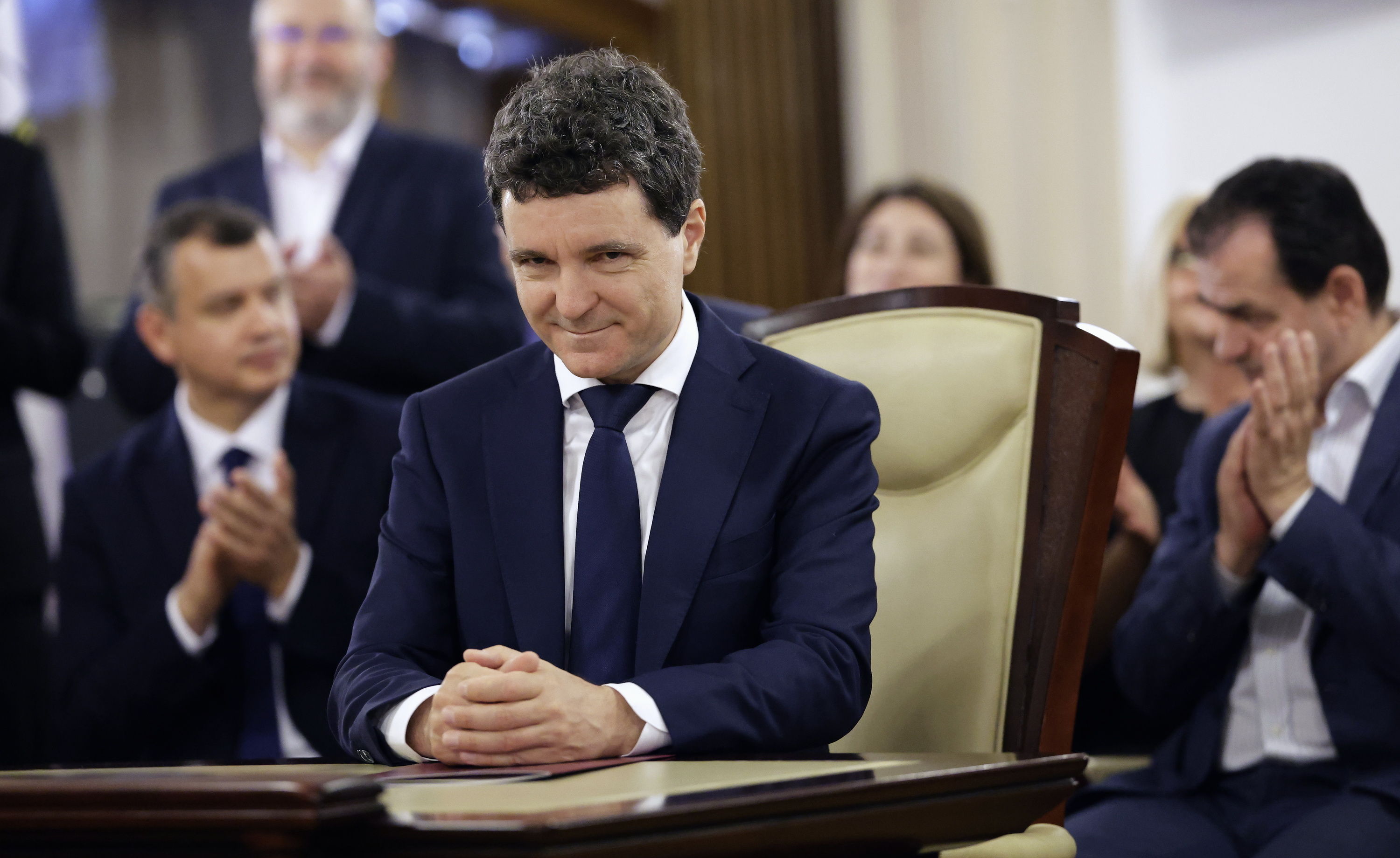 Nicusor Dan gaur, Errumaniako presidente berria dela jakin duen unean. ROBERT GHEMENT / EFE