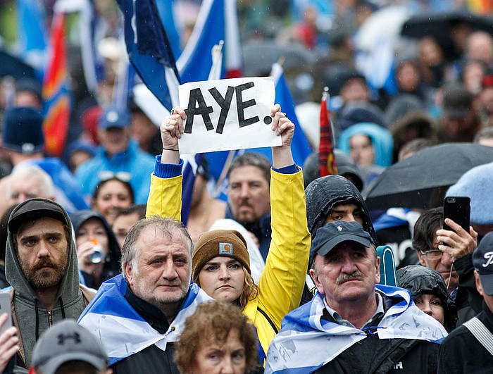 Eskoziaren independentziaren aldeko manifestazioa, hilaren 5ean, Edinburgon. ROBERT PERRY / EFE