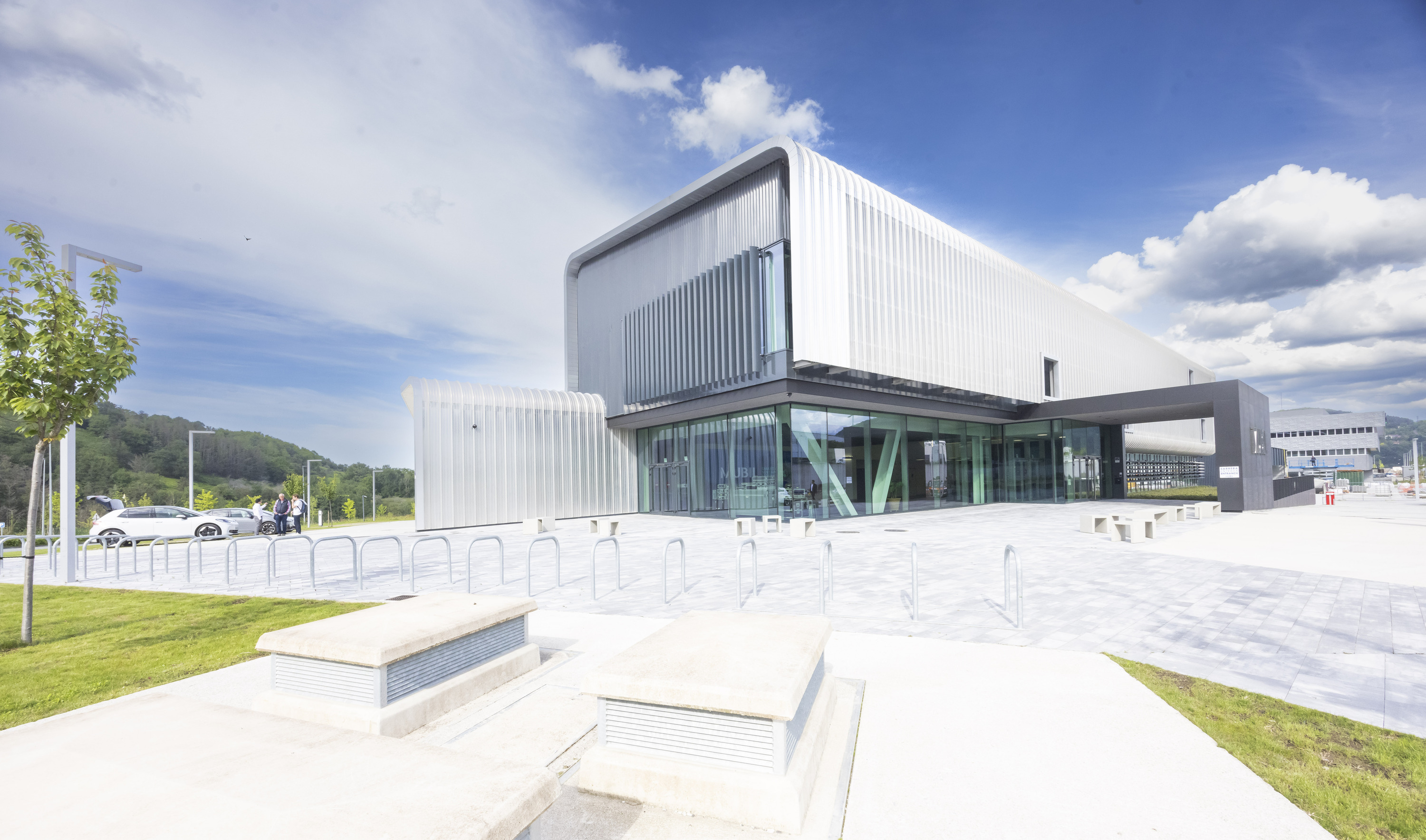 Mubil Center