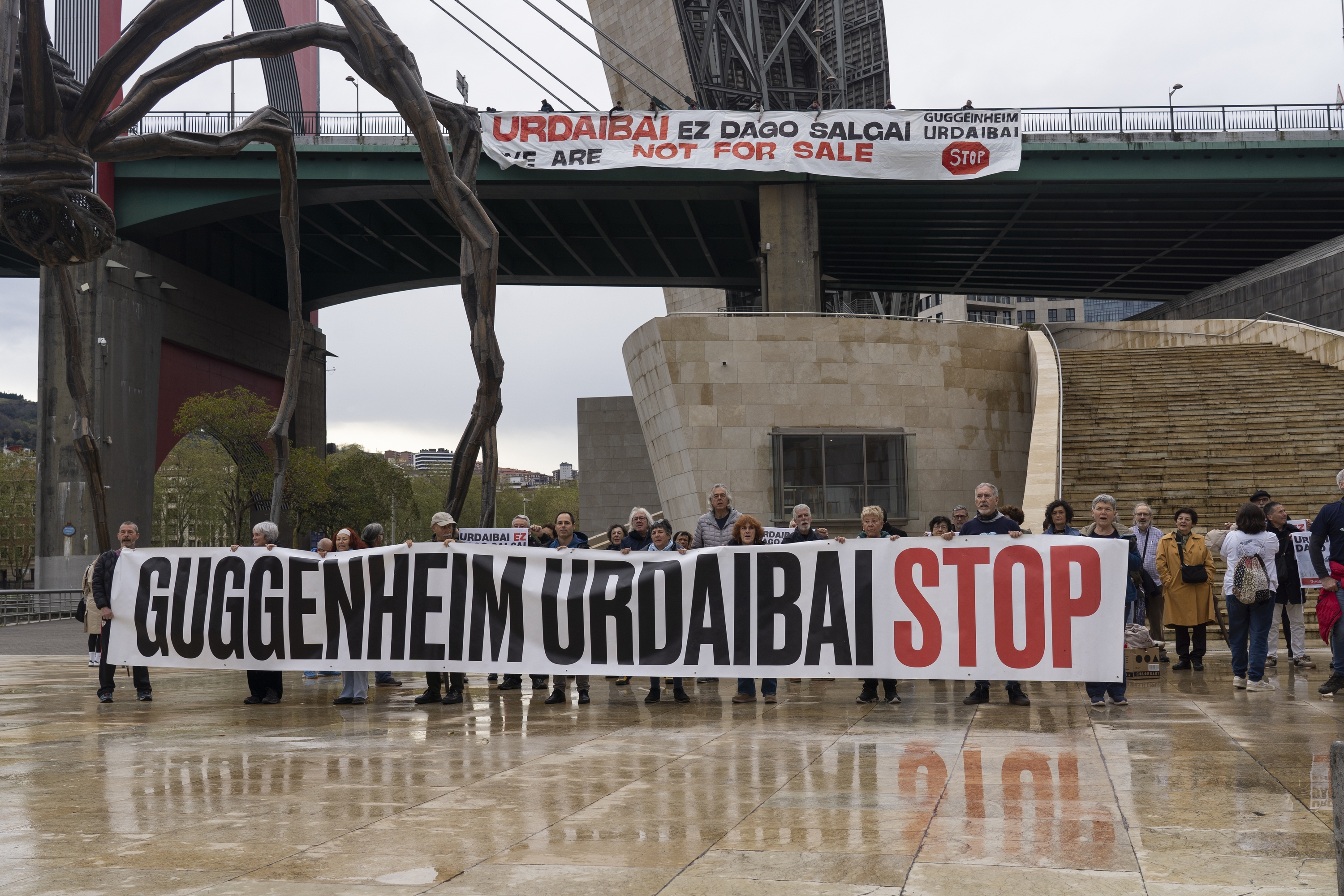 Guggenheim Urdaibai Stop plataformaren protesta, martxoan, Bilbon. MONIKA DEL VALLE / FOKU