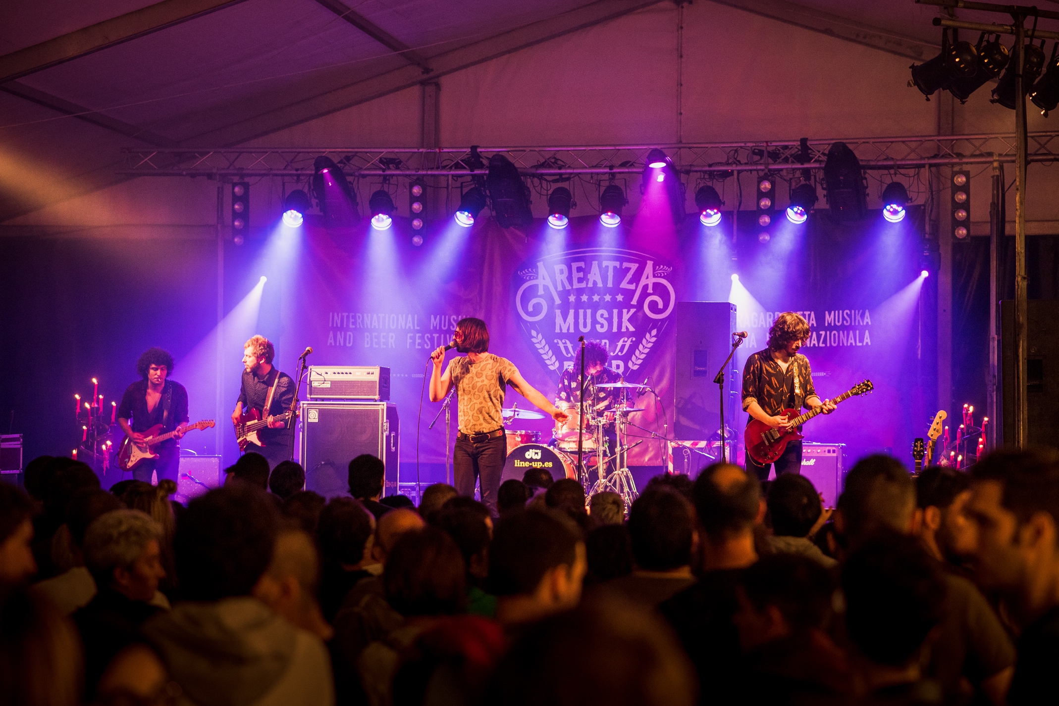 Eskean Kristo taldearen kontzertua, 2019ko Areatza Musik & Beer jaialdian. AREATZA MUSIK & BEER