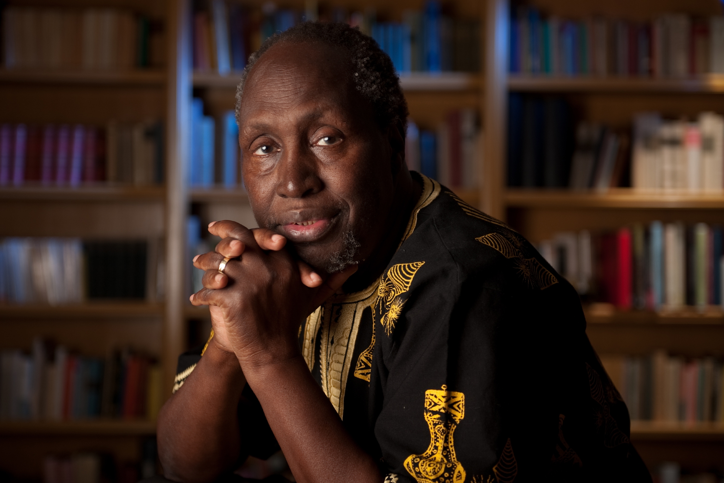 Ngugi Wa Thiong'o idazlea.