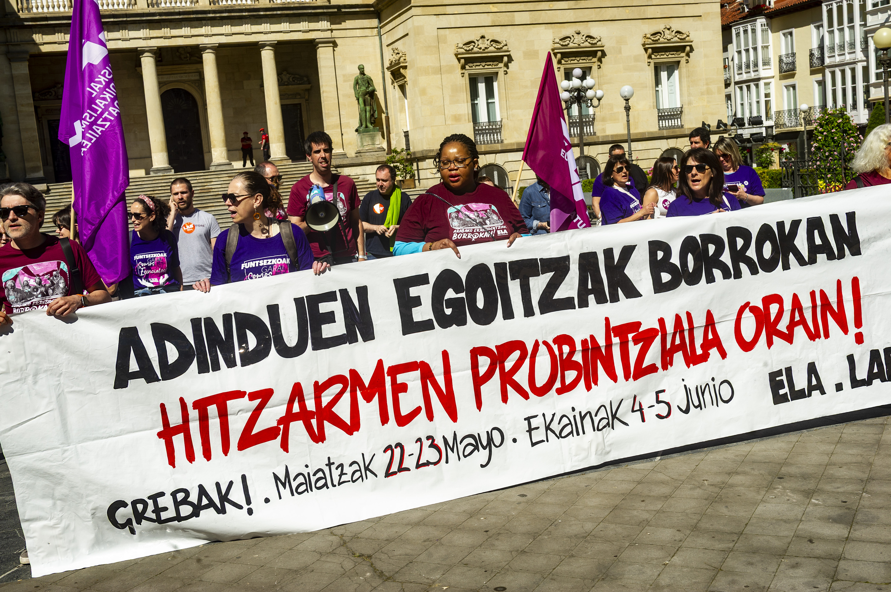 Arabako zahar etxeetako langileen protesta, gaur. JAIZKI FONTANEDA / FOKU