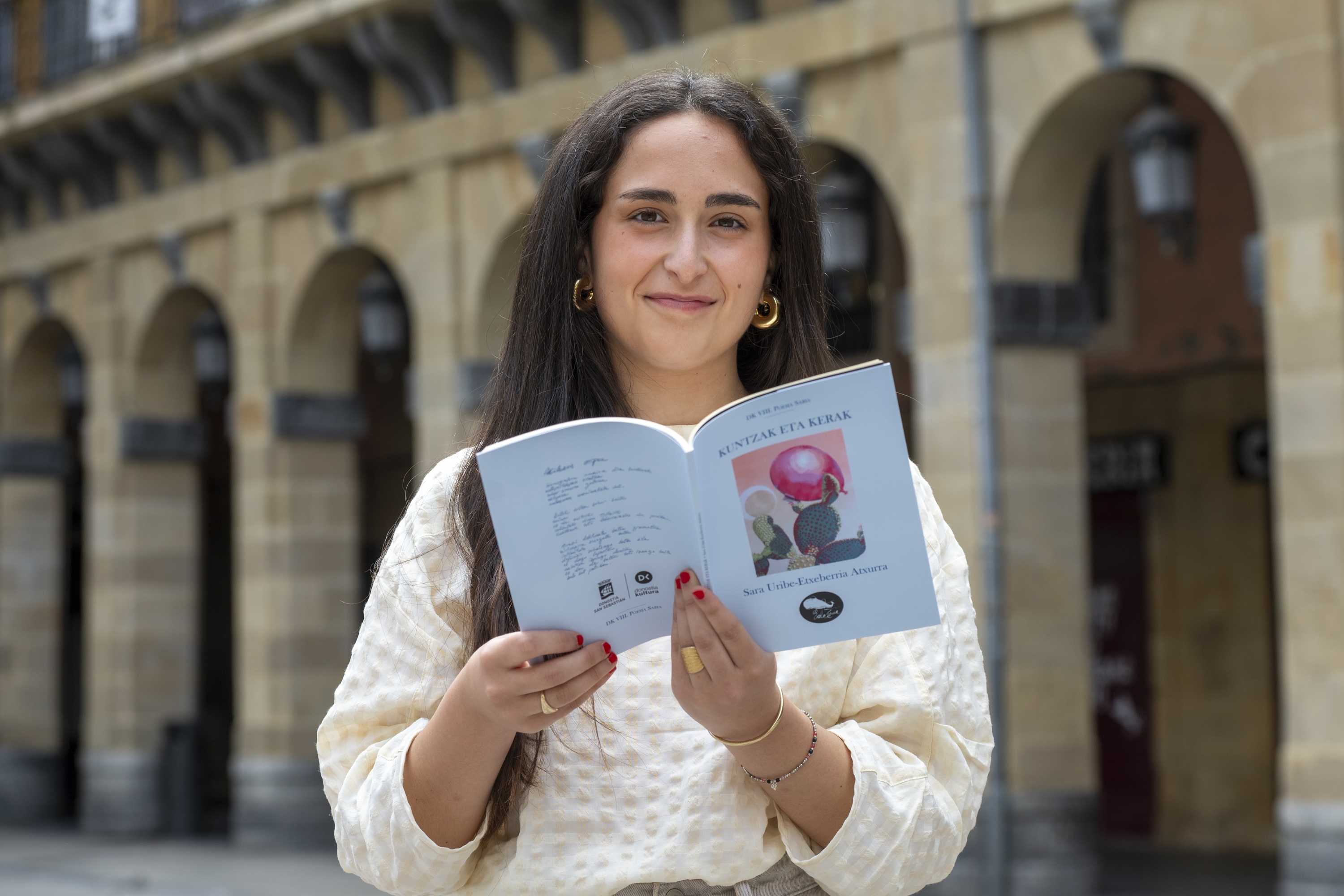 Sara Uribe-Etxeberria, Donostian, liburua aurkeztu zuen egunean. GORKA RUBIO / FOKU