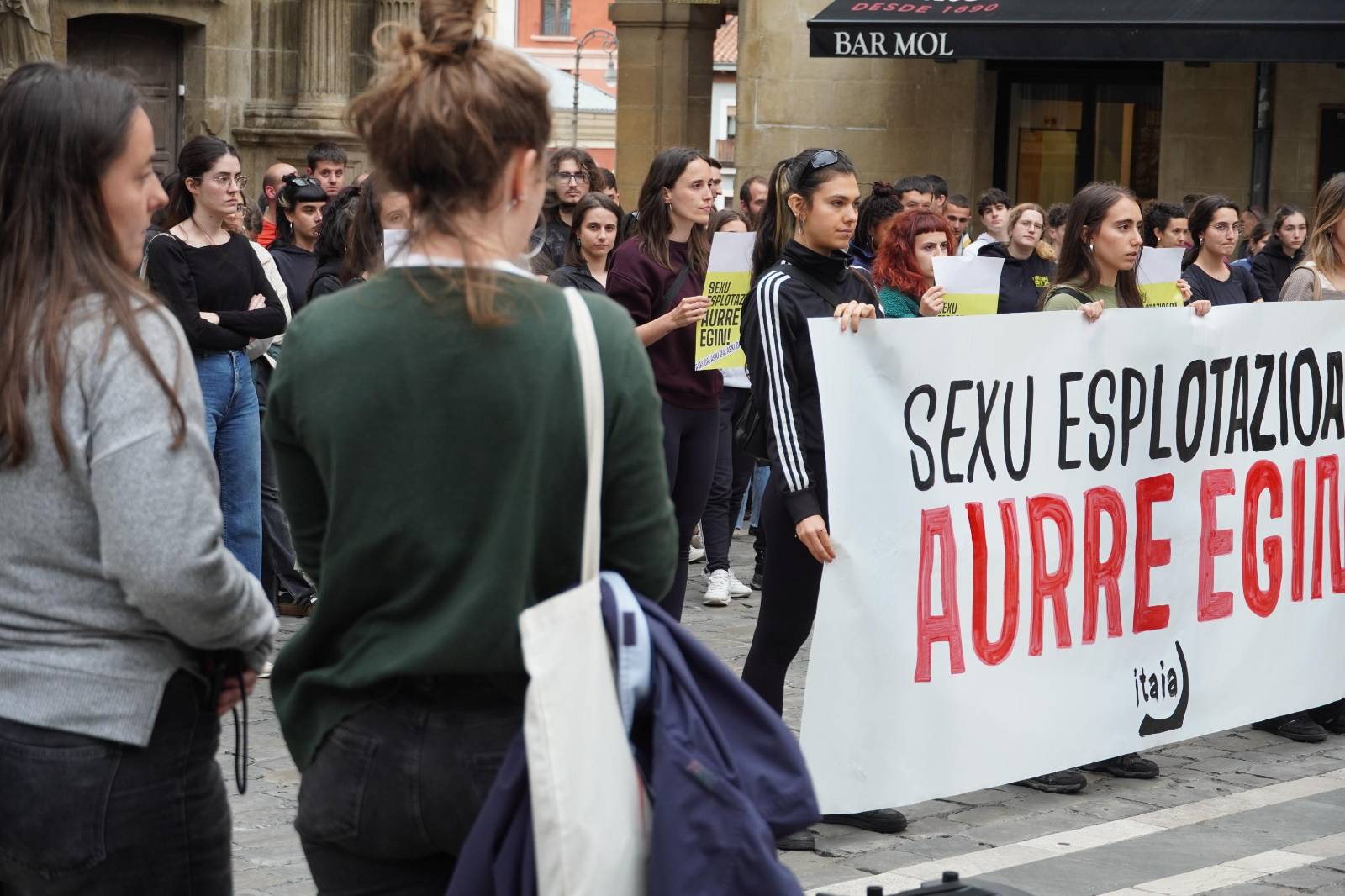 Sexu esplotazioa salatzeko Itaiak hilabete hasieran egindako kontzentrazioa, Iruñean. ITAIA