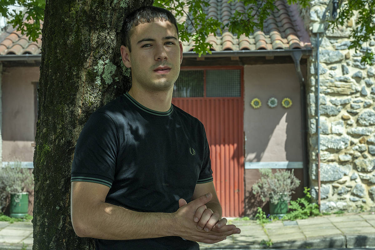 Oihan Uribarren 'Fane', asteartean, Arrasateko Garagartza auzoan. GORKA RUBIO / FOKU