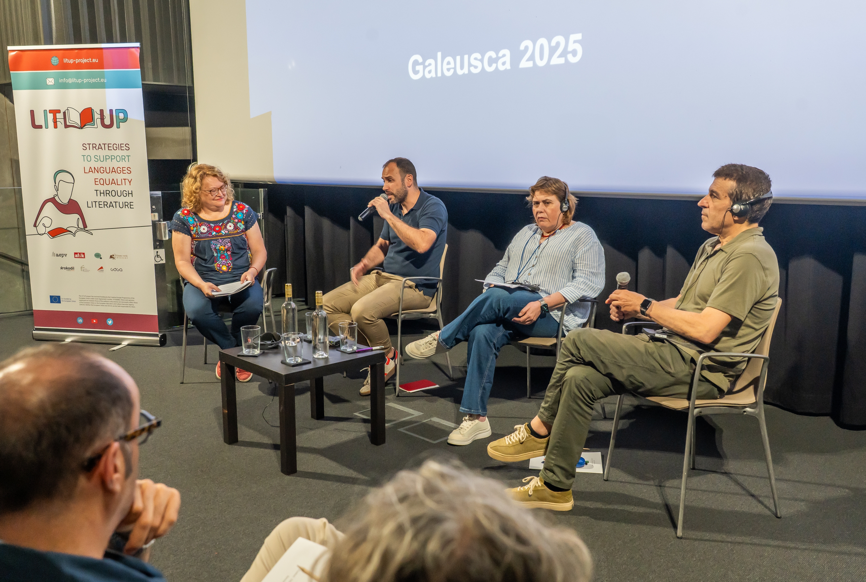 Barbara Pregelj, Lander Majuelo, Ana Guerra eta Francesc Gil-Lluch Editoreen Galeuscan. ANDONI CANELLADA / FOKU