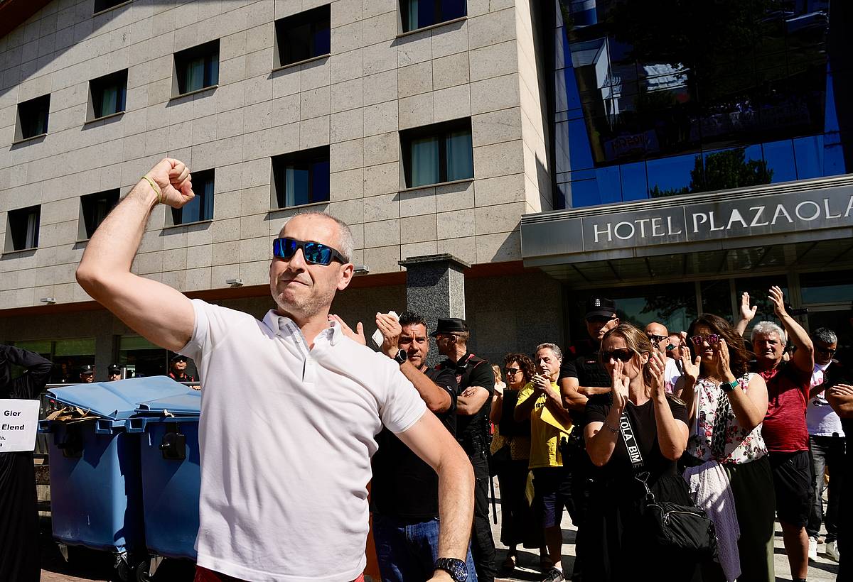BSHko langileak protestan, gaur, Irurtzunen. ANDONI CANELLADA / FOKU