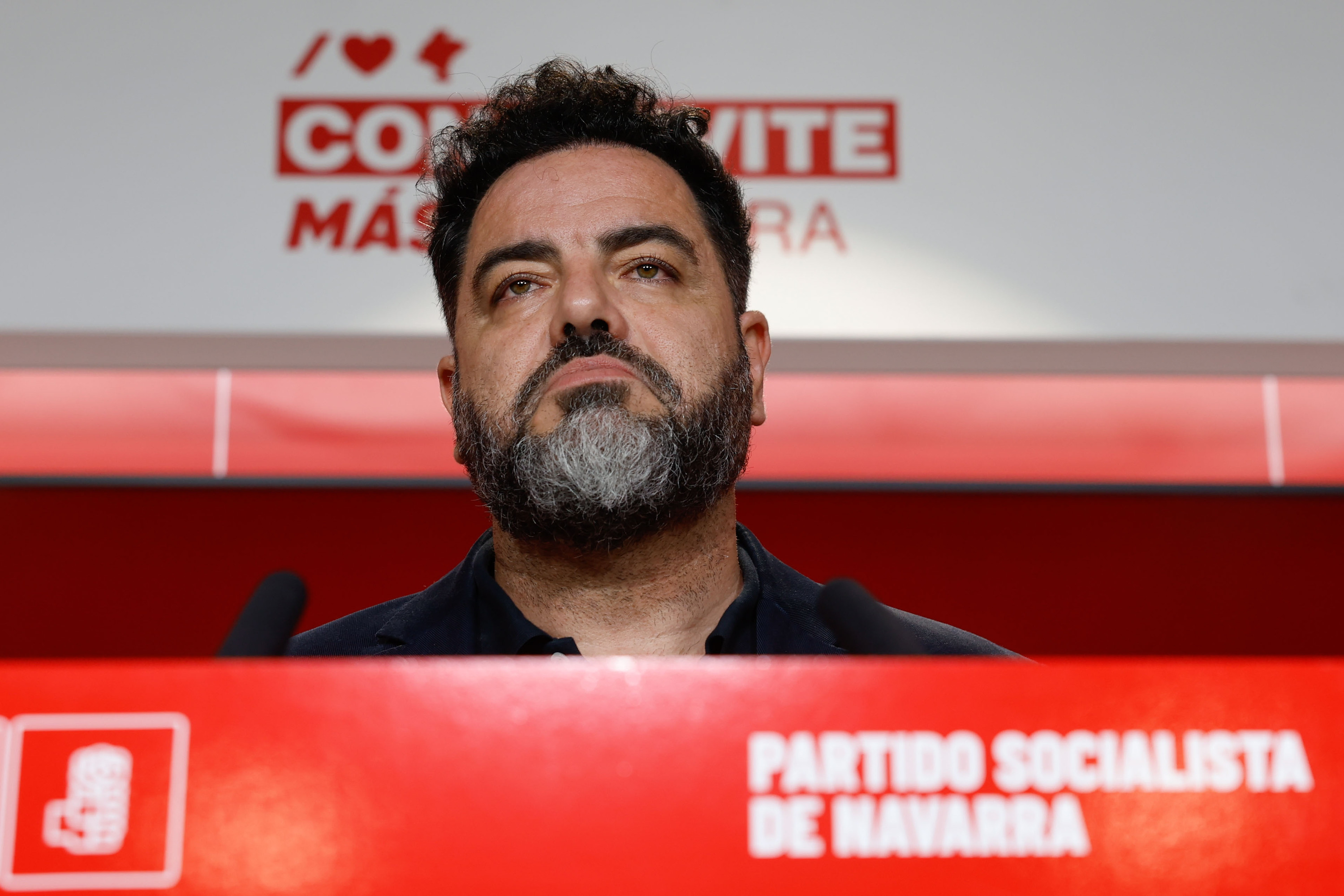 Ramon Alzorriz, dimisioaren berri emateko agerraldian. JESUS DIGES / EFE