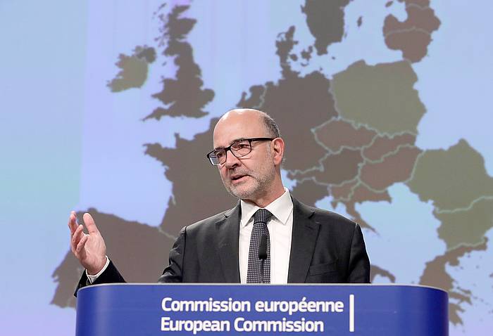 Pierre Moscovici Europako Batzordeko Ekonomia komisarioa. OLIVIER HOSLET / EFE