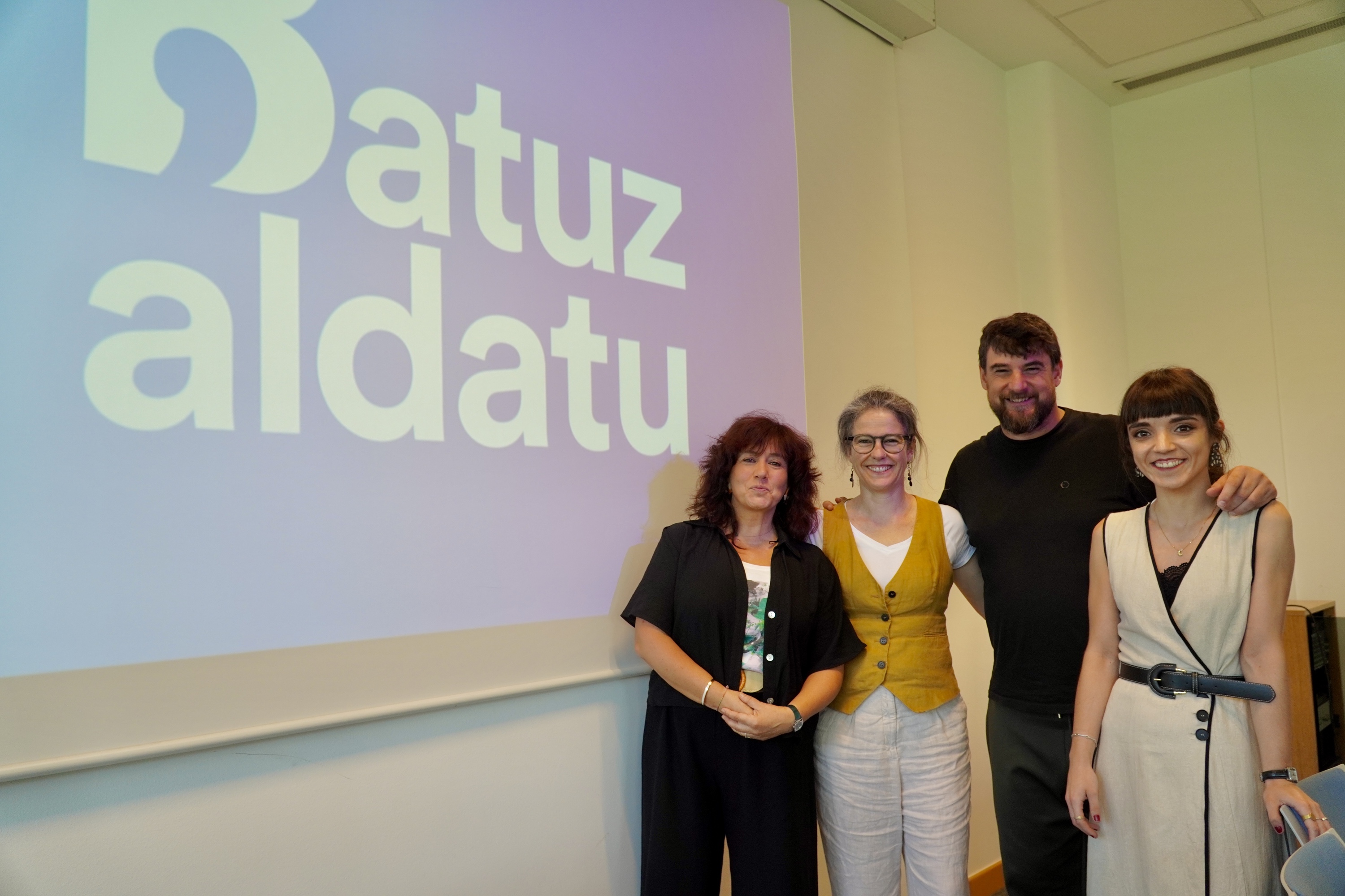 Idurre Eskisabel, Aitziber Blanco, Igor Arenaza eta Leire Alberdi, gaur. ANDONI CANELLADA / FOKU