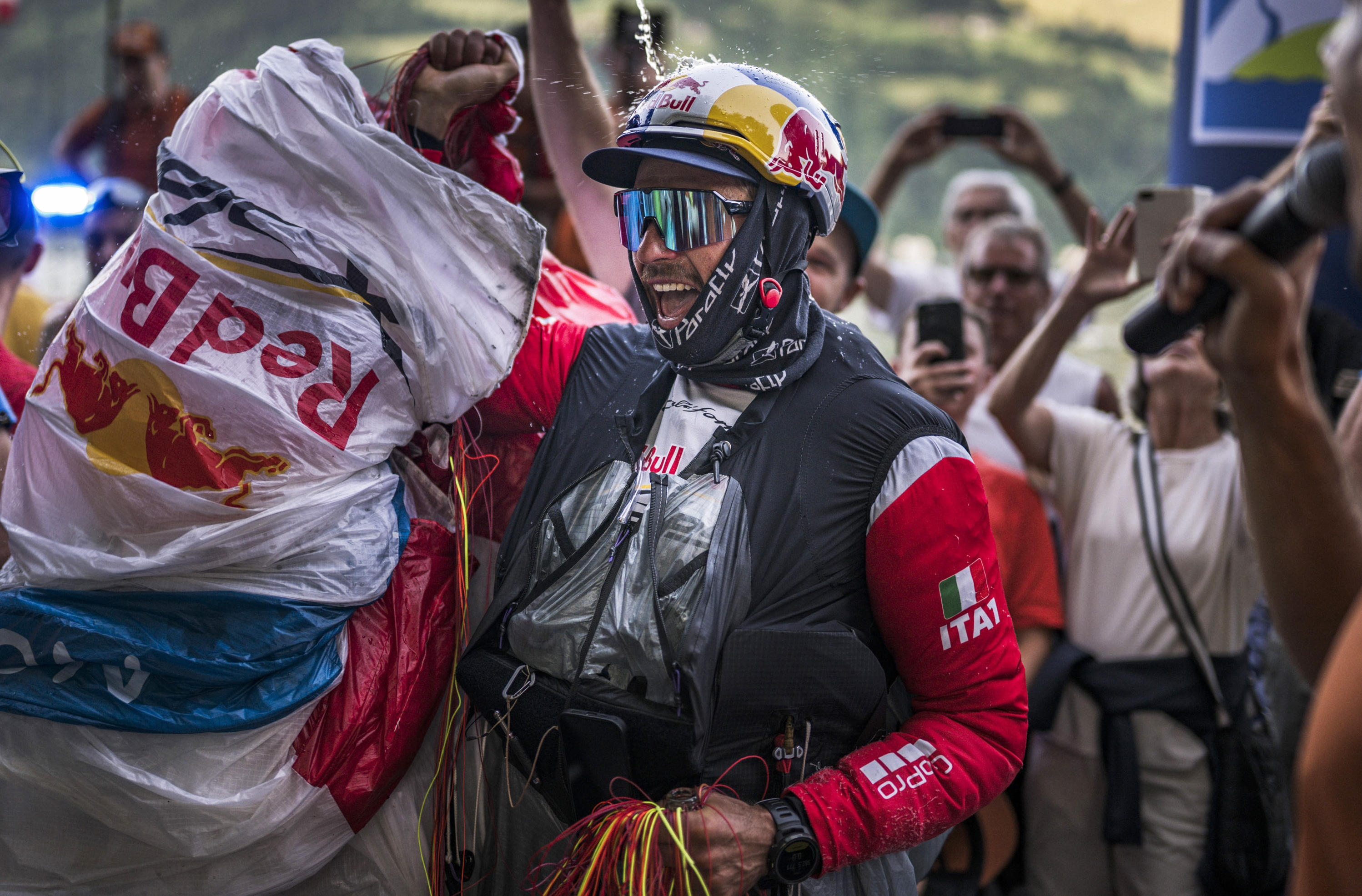 (ID_17506603981255) Aaroon Durogatik 2025eko Red Bull X-Alpseko irabazlea