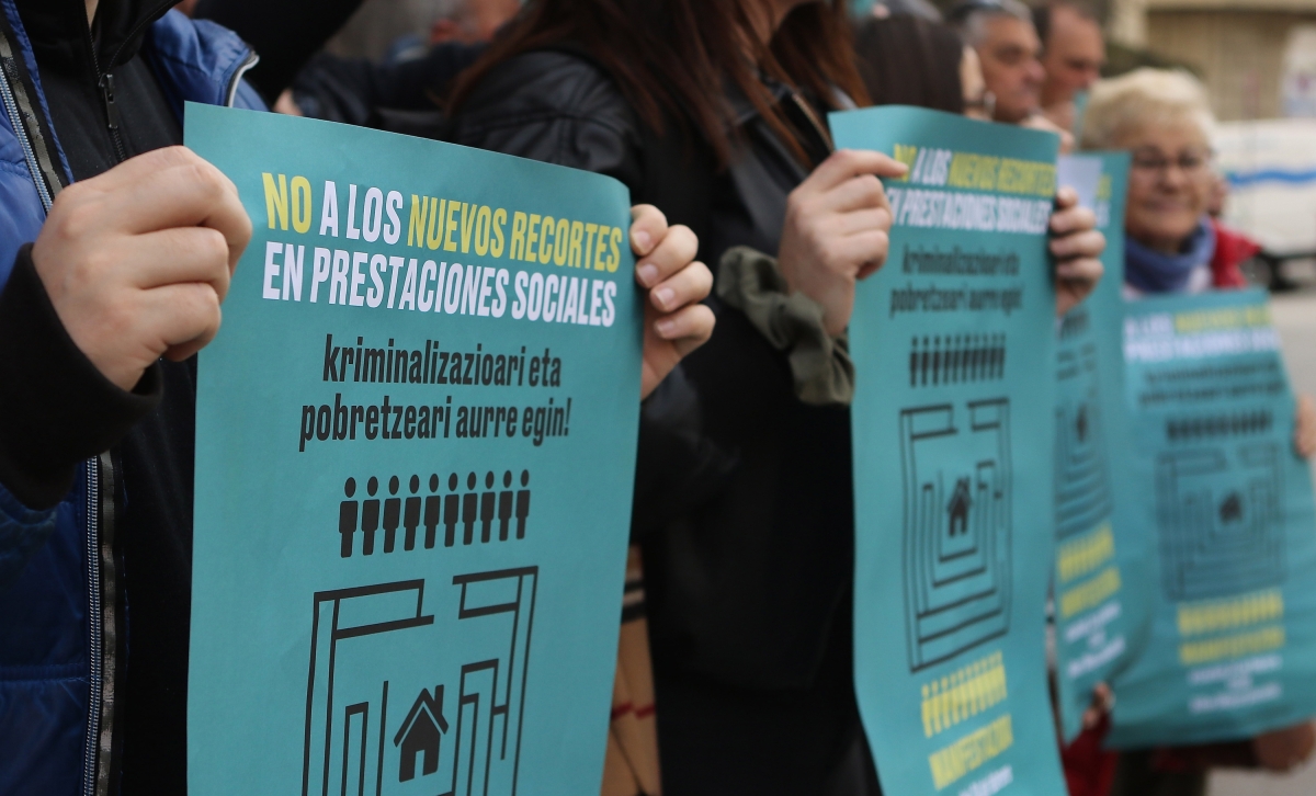 Una protesta de Argilan-ESK, el grupo Berri Otxoak y el Sindicato Socialista de Vivienda del País Vasco, realizada el pasado año en Bilbao. OSKAR MATXIN EDESA / FOCO