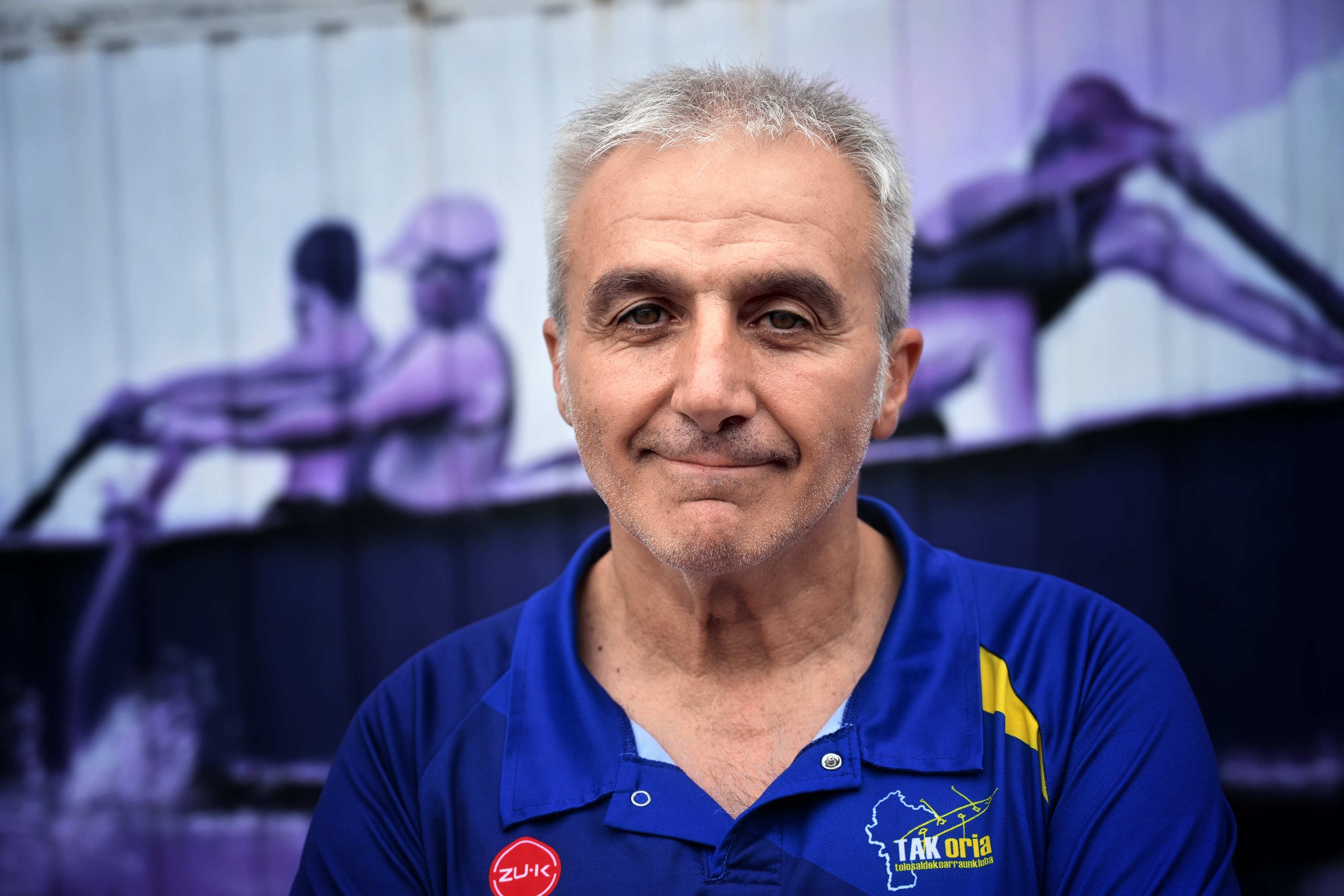 «Arraunak sortzen zuen herriko traineruarekiko sentimendua itzaliz joan da»