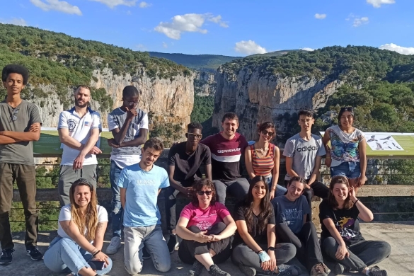 (ID_17508611951275) Teranga proiektuko kideak Arbaiungo arroilan. (ID_17508611951275) Teranga proiektuko kideak Arbaiungo arroilan.