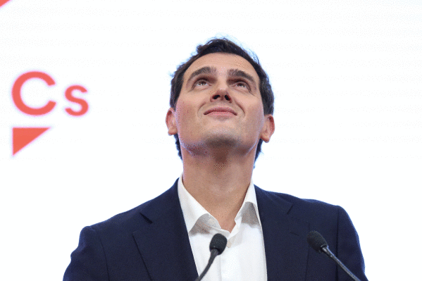 Albert Rivera, gaur goizen egindako agerraldian. RODRIGO JIMENEZ / EFE