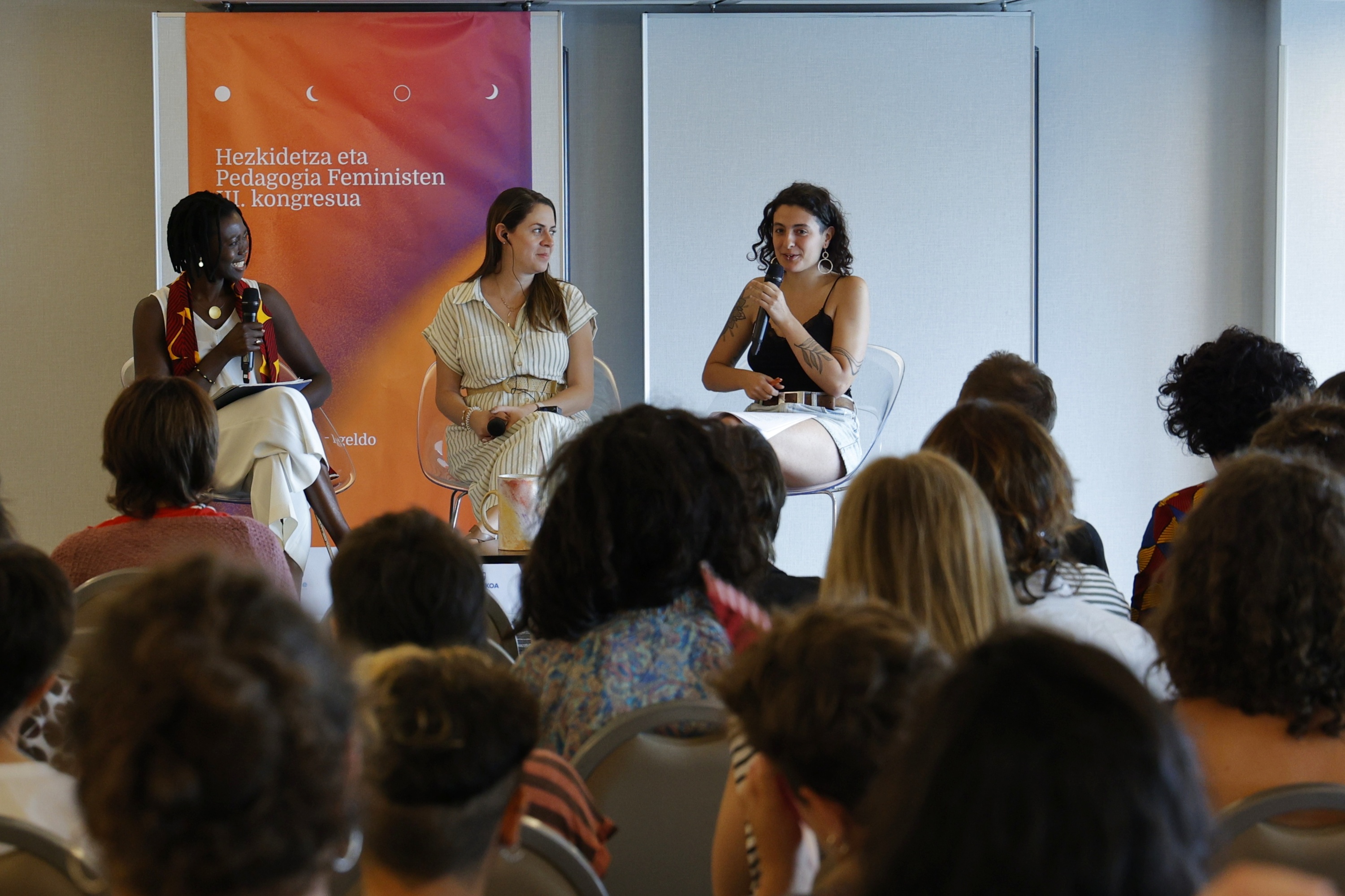 Jeanne Rolande Dacougna, Maria Ruiz eta Itoitz Serna gaur, Donostian. MAIALEN ANDRES / FOKU