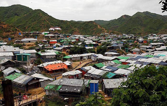 Rohingyen kanpamendu bat Bangladeshen. MONIRUL ALAM, EFE