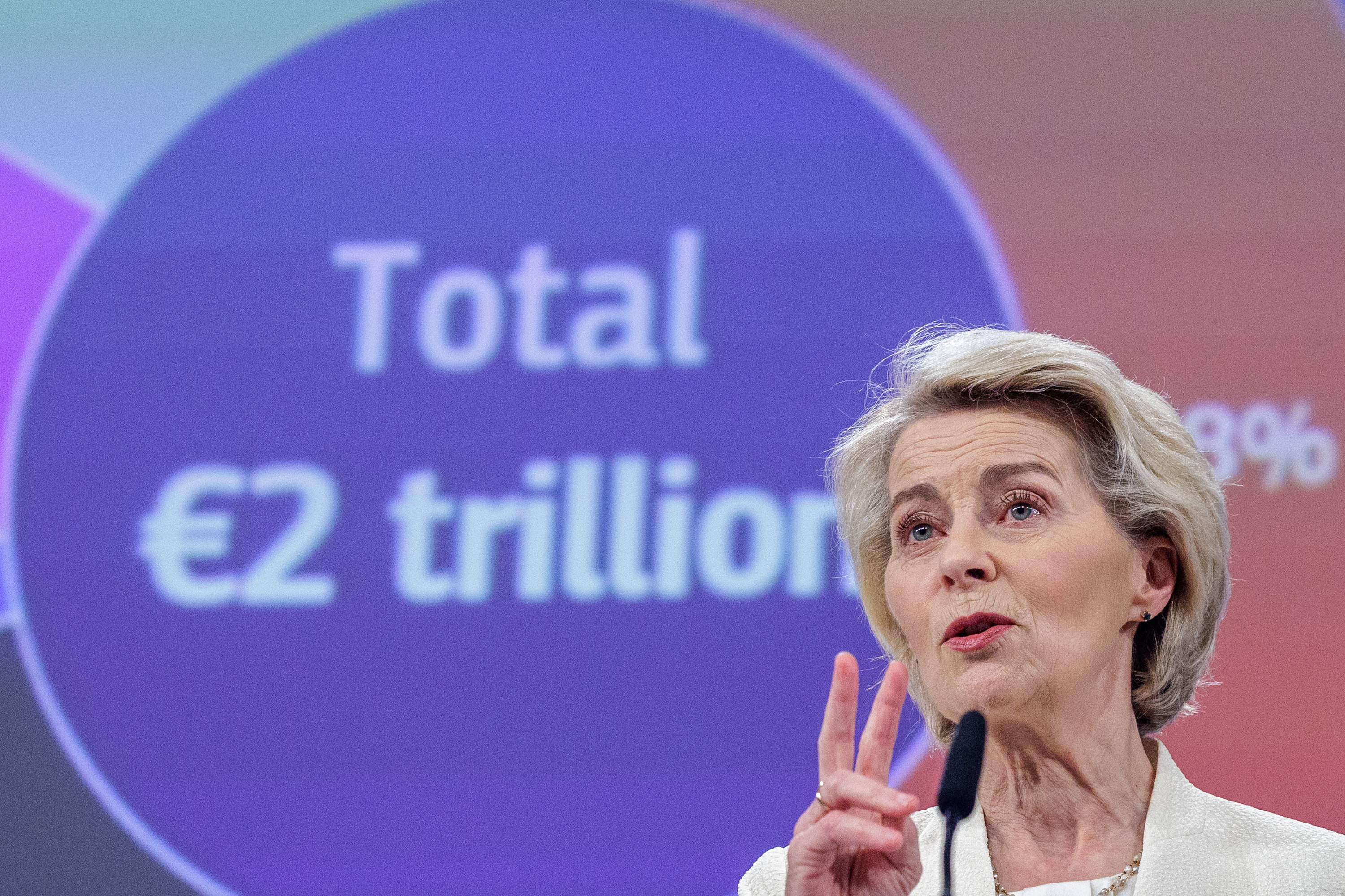 Ursula von der Leyen Europako Batzordeko presidentea, EBren 2028-2034 aurrekontu proposamena aurkezten. OLIVIER MATTHYS / EFE