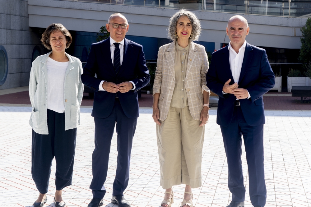 EITBk eta Artium Fundazioak elkarlanerako hitzarmena aurkeztu dute EITBk eta Artium Fundazioak elkarlanerako hitzarmena aurkeztu dute