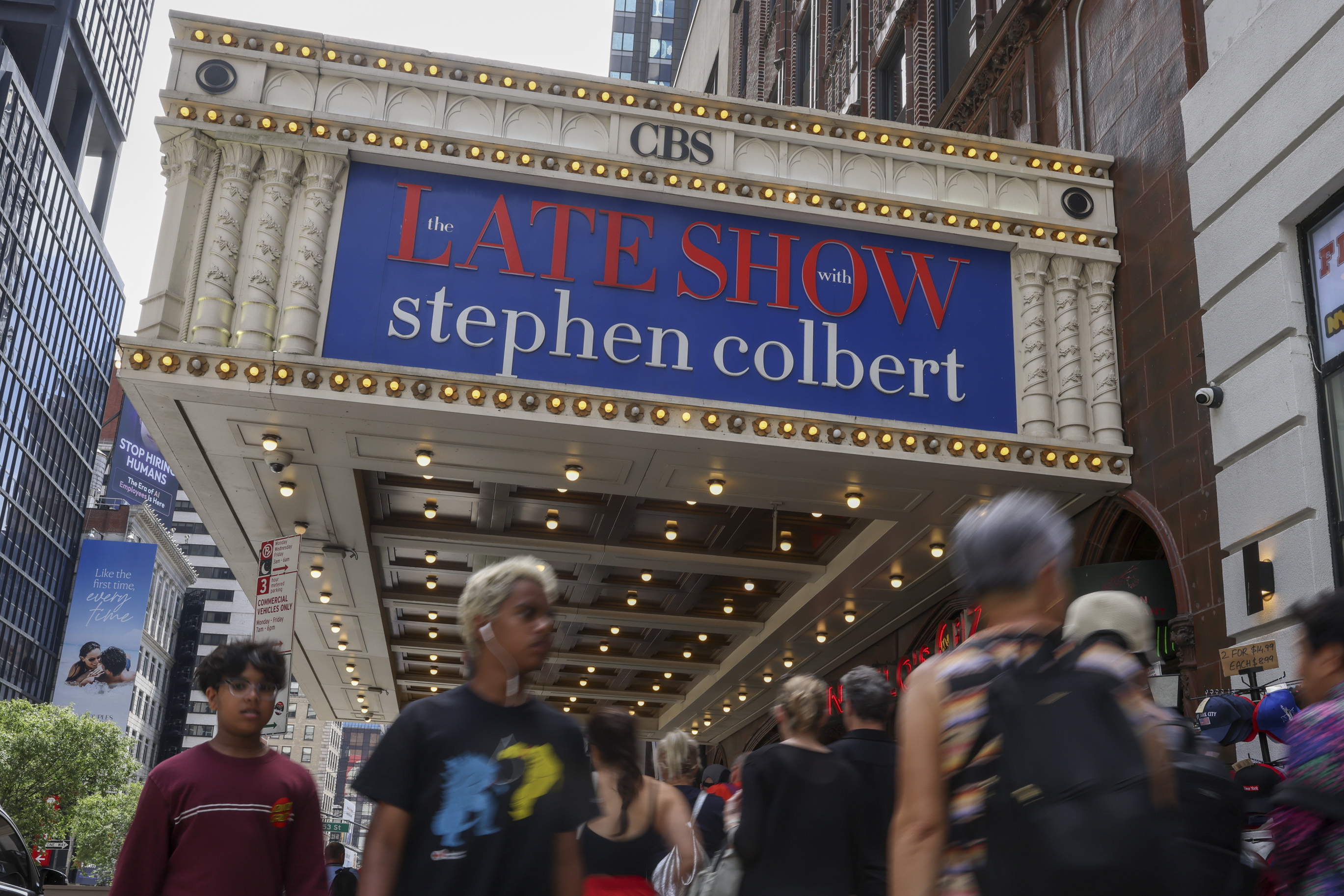 'The Late Show with Stephen Colbert' New Yorken egiten dute. SARAH YENESEL / EFE