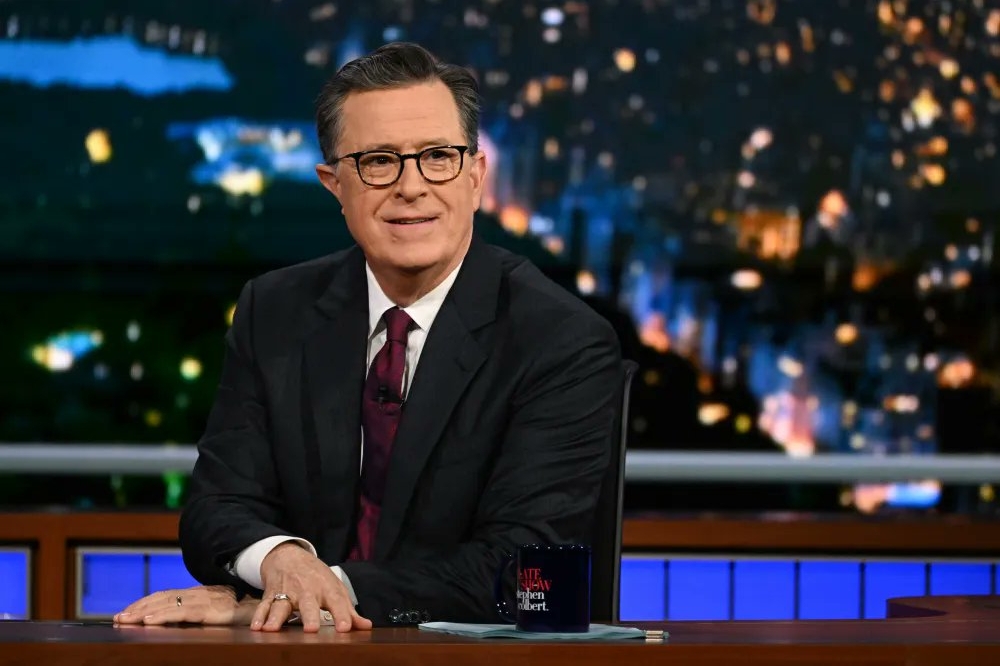 Stephen Colbert CBSren aurkezlea