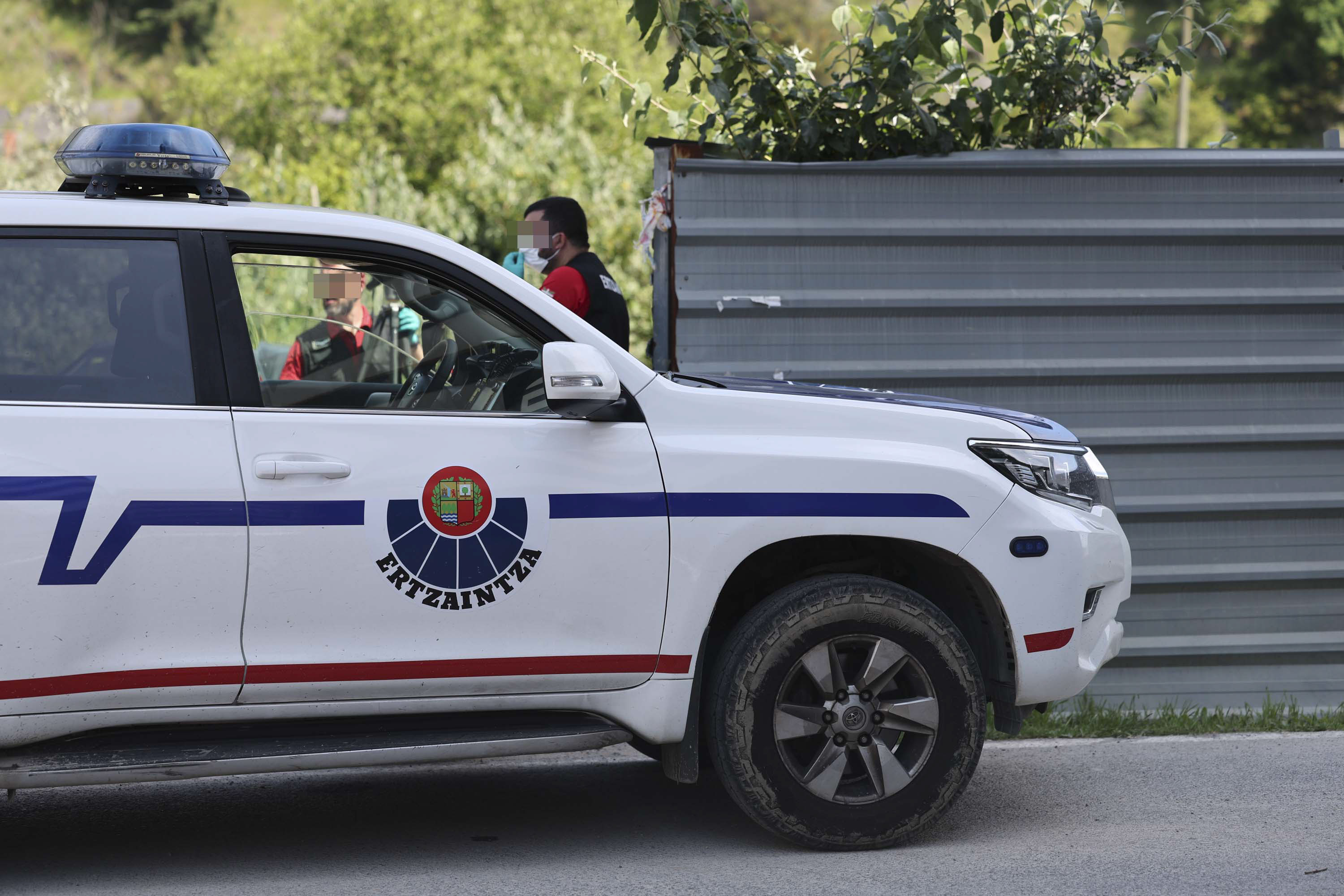 Ertzaintzaren auto bat, artxiboko irudi batean. LUIS TEJIDO / FOKU