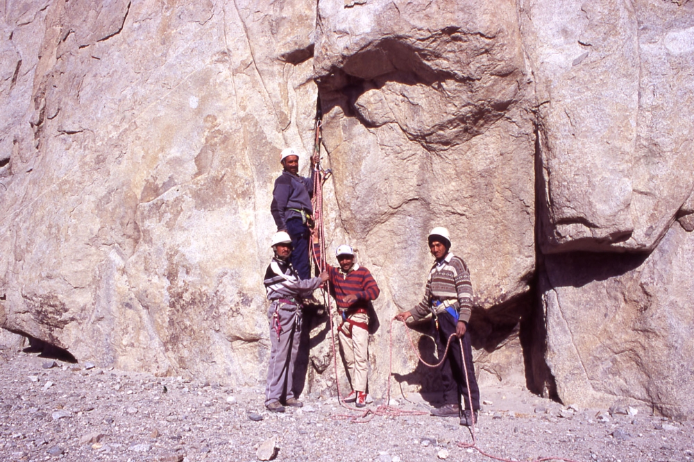 BALTISTAN FUNDAZIOA MACHULU BALTISTAN FUNDAZIOA MACHULU