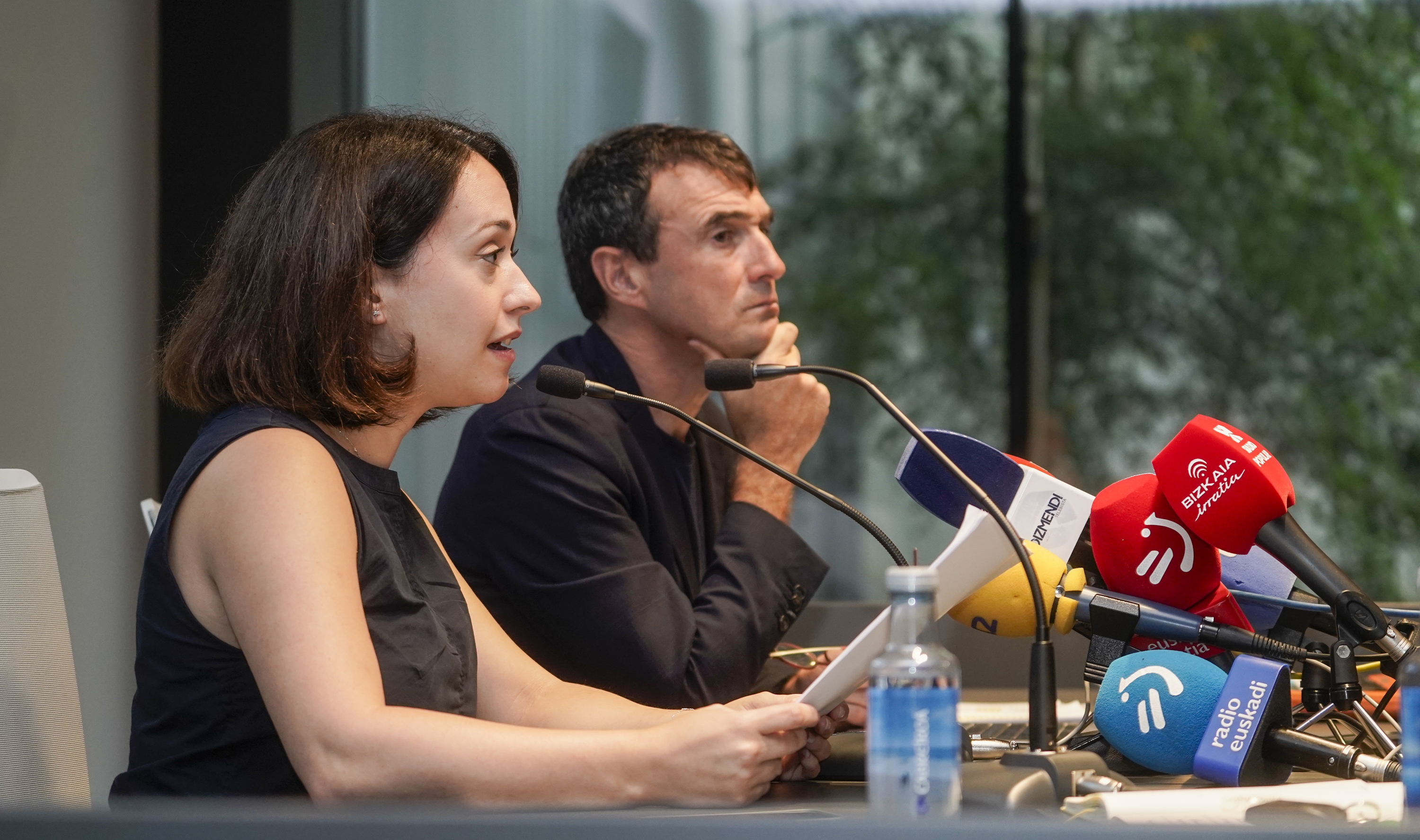 Urdaibaiko Guggenheimen entzuketa prozesuaren emaitzaren aurkezpena, gaur, Gernika-Lumon. MARISOL RAMIREZ / FOKU