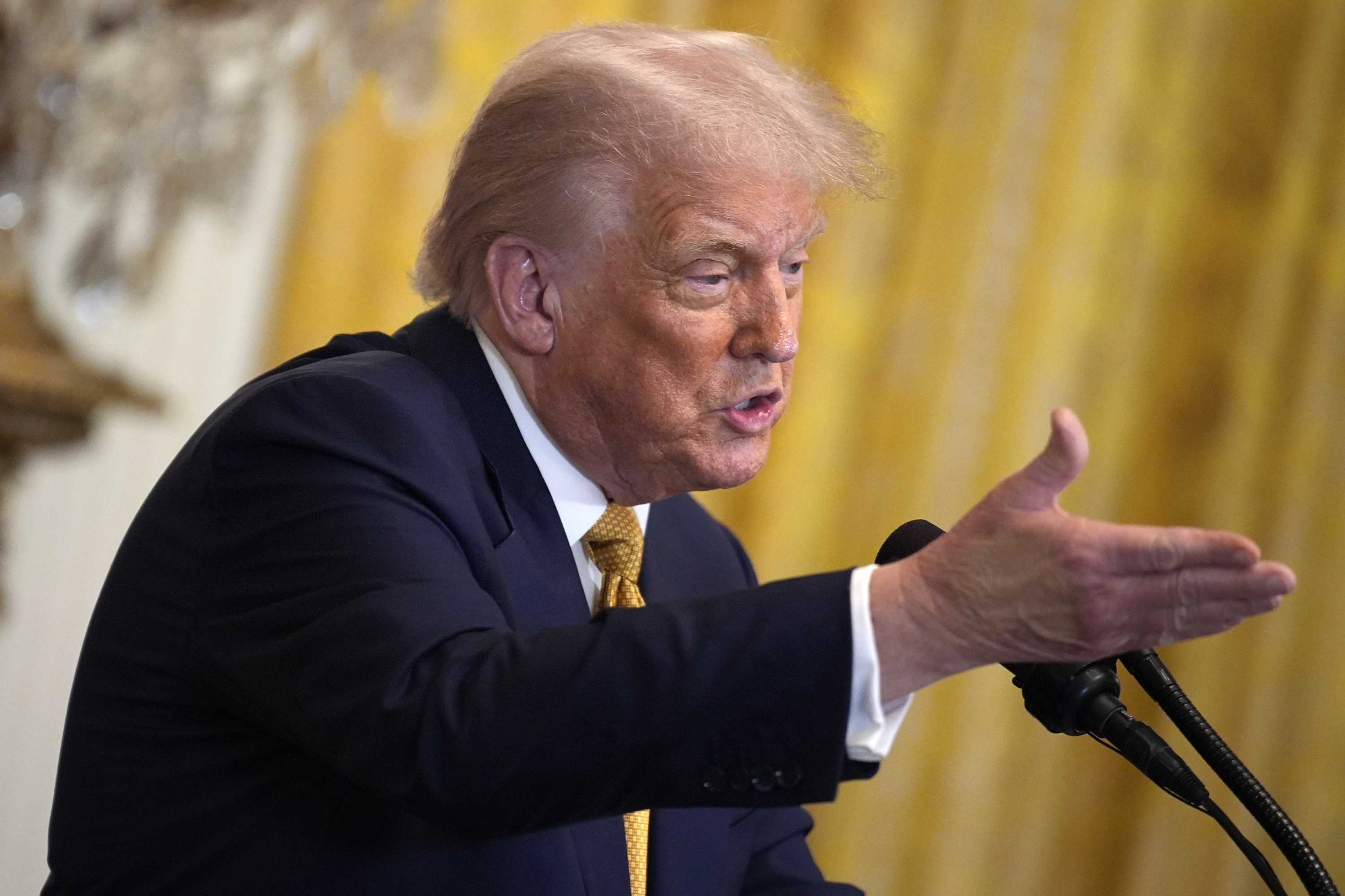 Donald Trump, atzo, Etxe Zurian. YURI GRIPAS / EFE