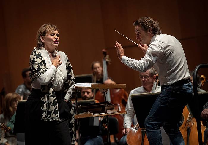 Ainhoa Arteta sopranoa entsegu batean, Iruñeko Baluarte auditoriumean, hilaren hasieran. VILLAR LOPEZ / EFE