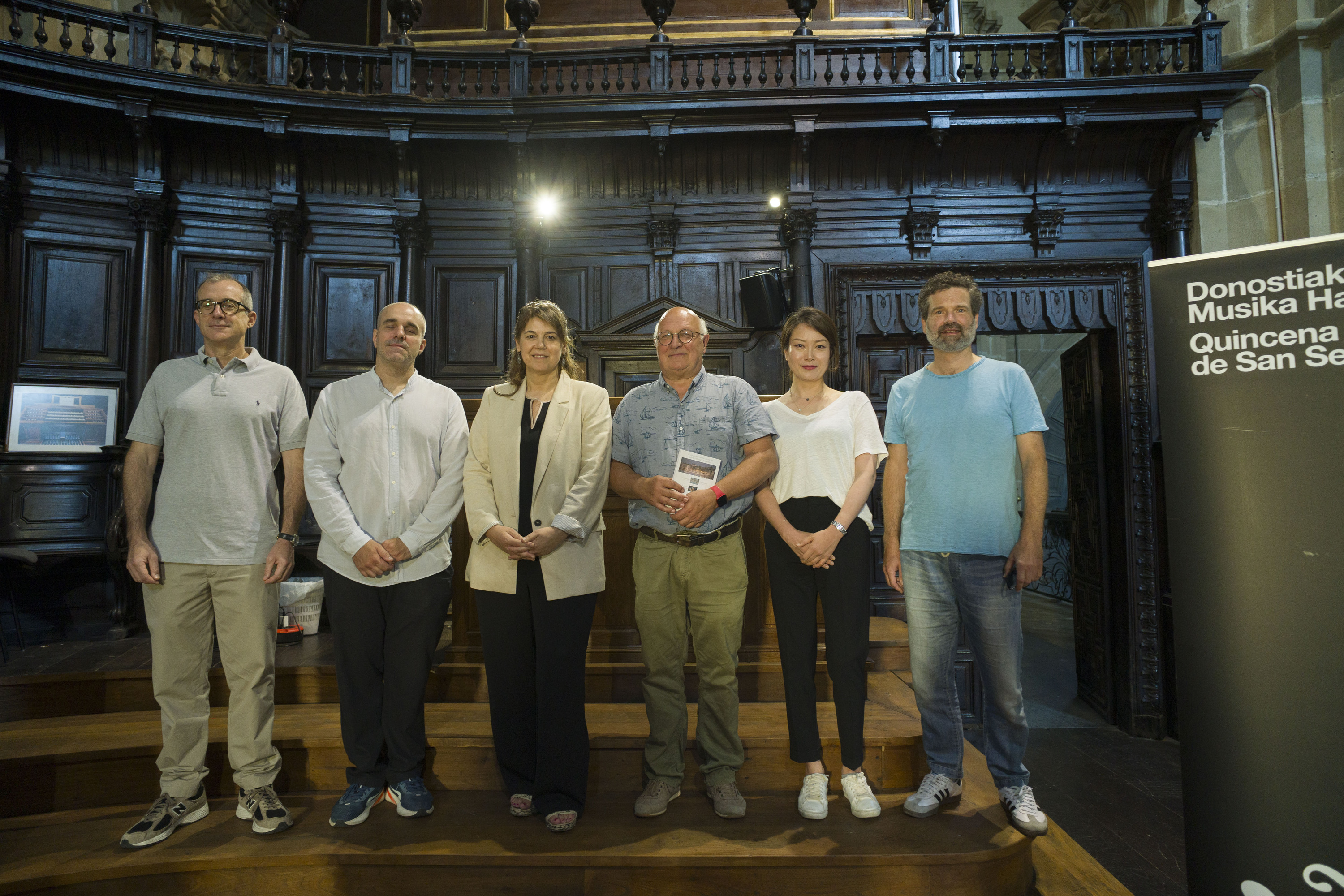 Patrick Alfaya, Juan de la Rubia, Ana Belen Garcia, Michel Bouvard, Shin-Young Lee eta Laszlo Fassang, gaur, Donostian. JON URBE / FOKU