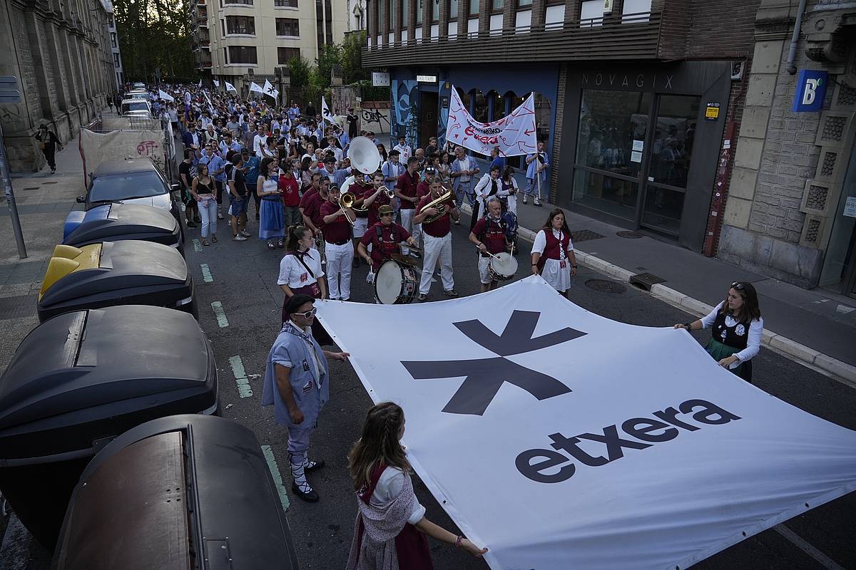 Sareren manifestazioa, Gasteizen. ARITZ LOIOLA / FOKU