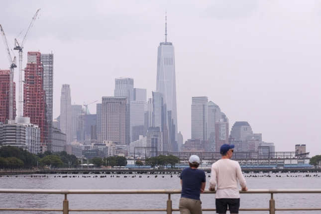 New Yorkeko airea ketua, atzo. SARAH YENESEL / EFE