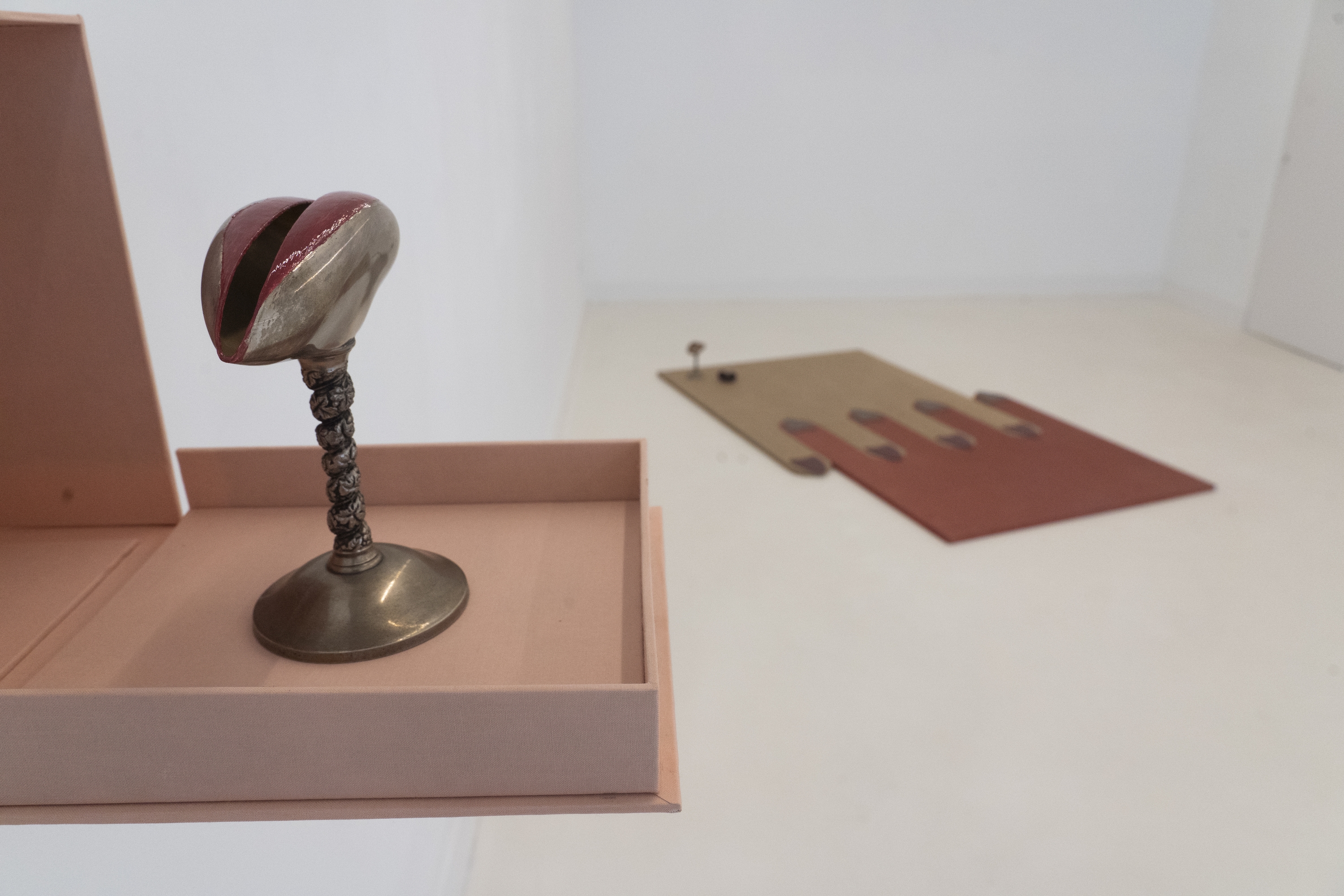 Hodei Herreros Rodriguez artistaren piezak, Bilbao Arteko erakusketan. MONIKA DEL VALLE / FOKU