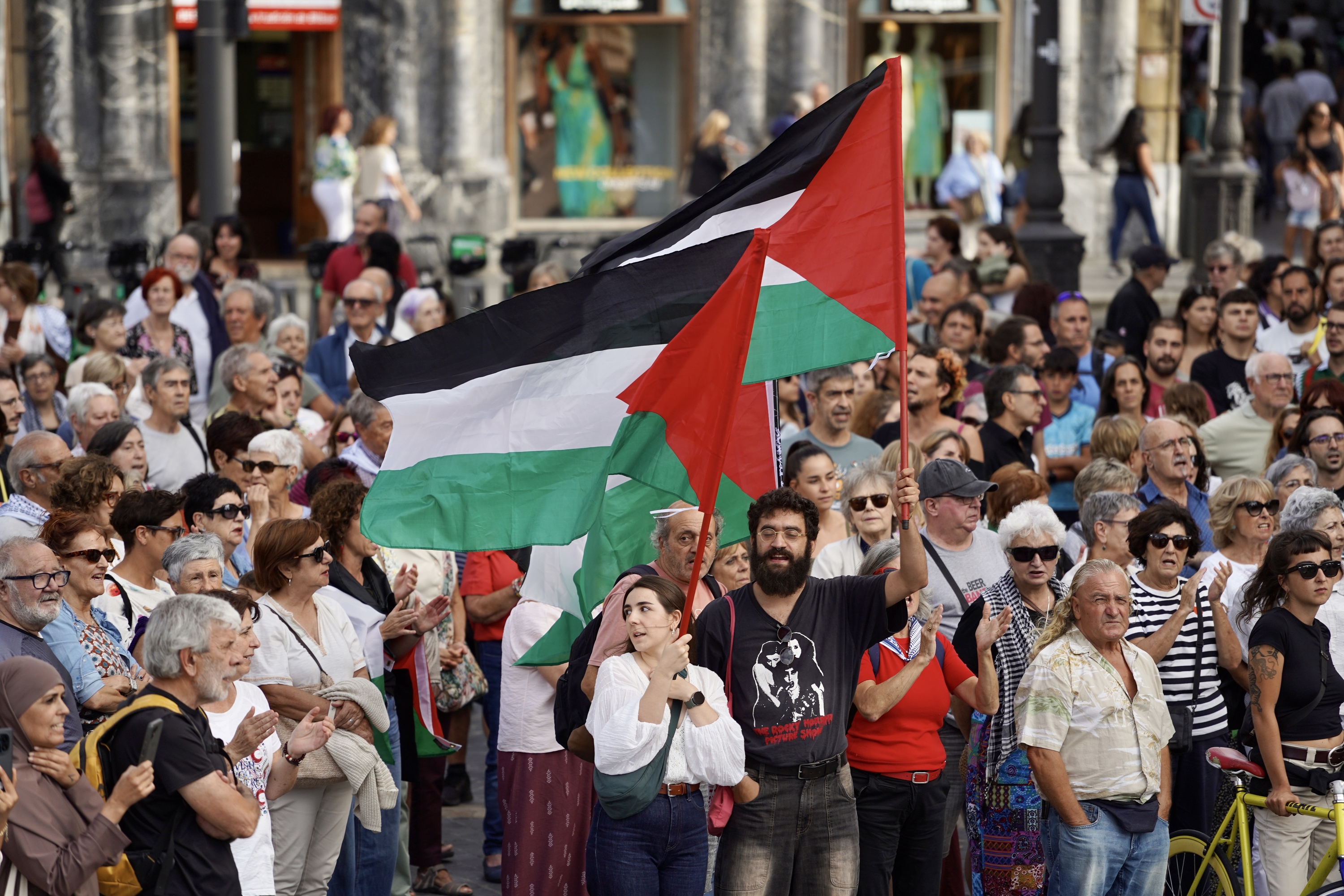 Palestinarekin Elkartasuna plataformak antolatutako elkarretaratze bat, Bilbon. MONIKA DEL VALLE / FOKU