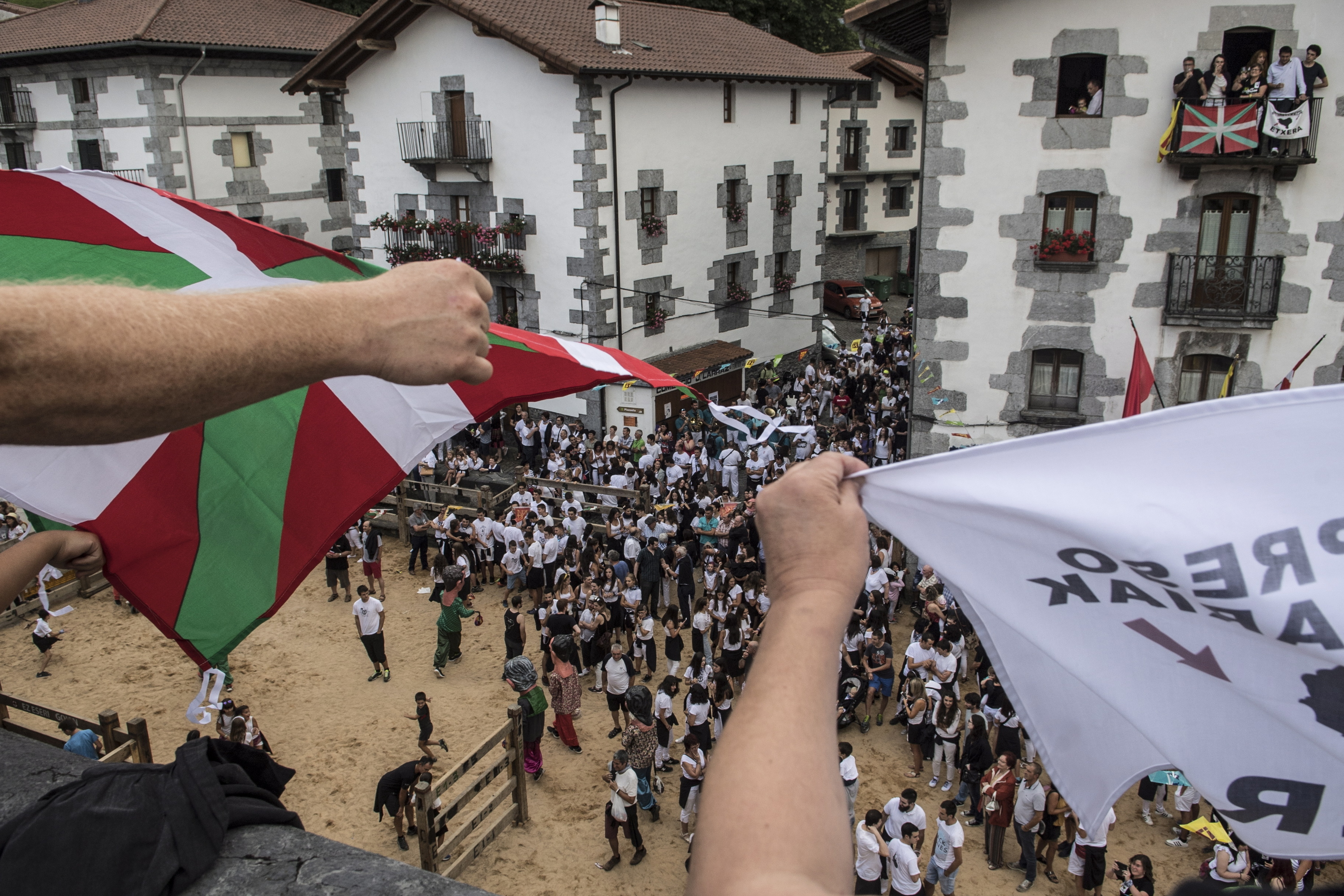 Leitzako bestetako txupinazoa, 2018an. JAGOBA MANTEROLA / FOKU