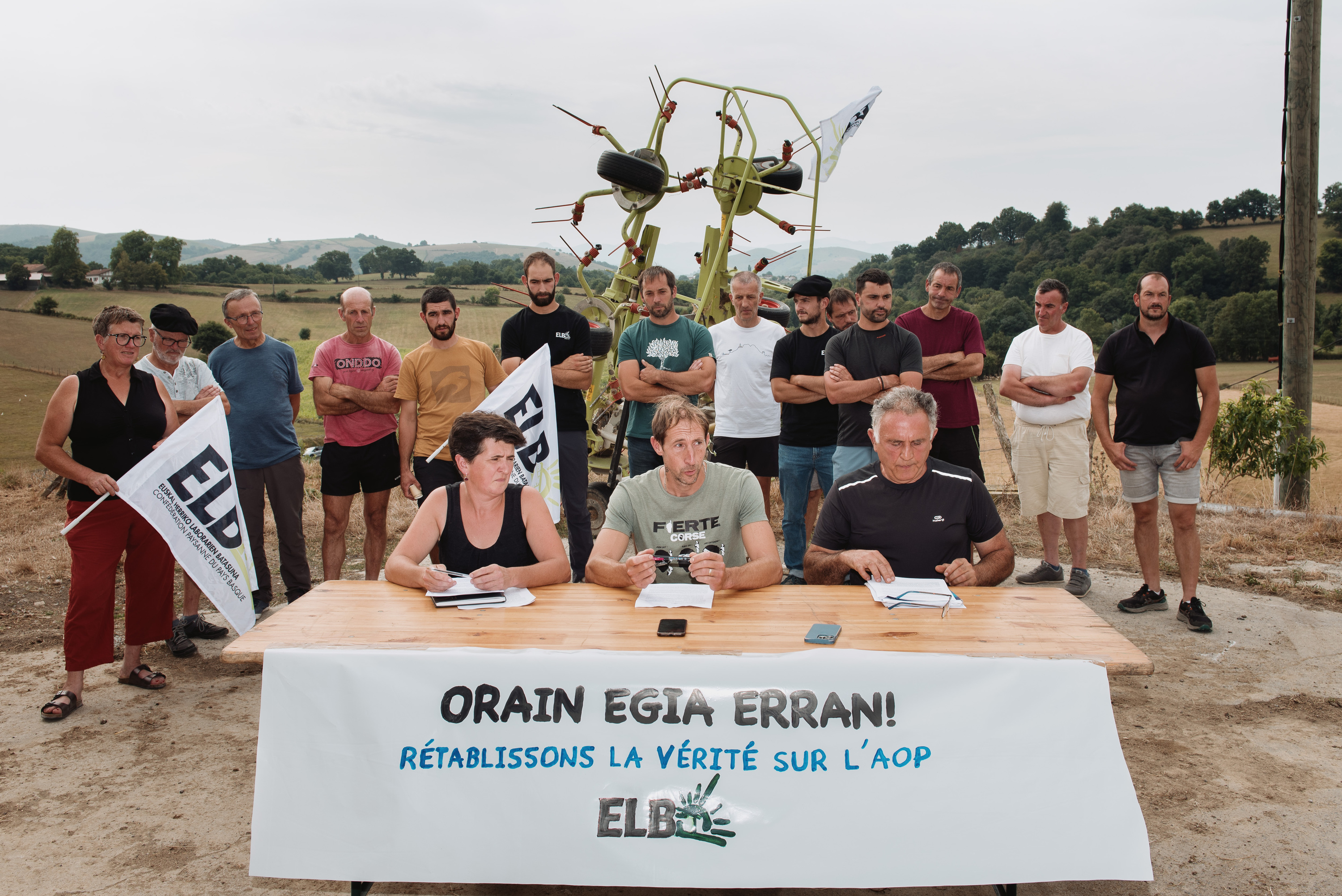 ELBren prentsaurrekoa Perekabia etxaldean, Irisarrin, gaur goizean. GUILLAUME FAUVEAU