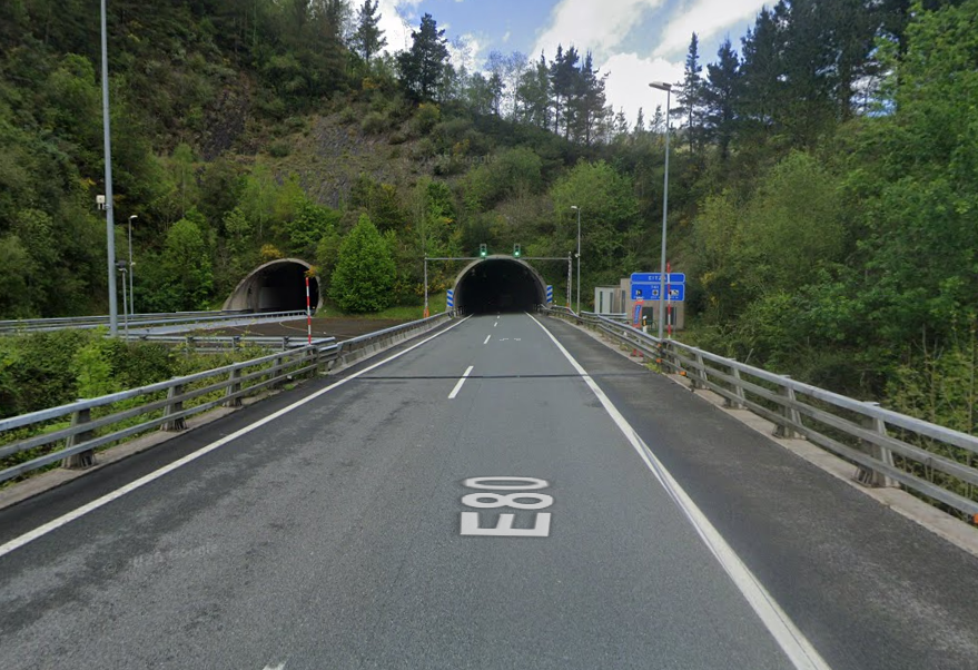 Eitza tunelaren sarrera, AP-1 errepidean, Soraluze parean. BERRIA