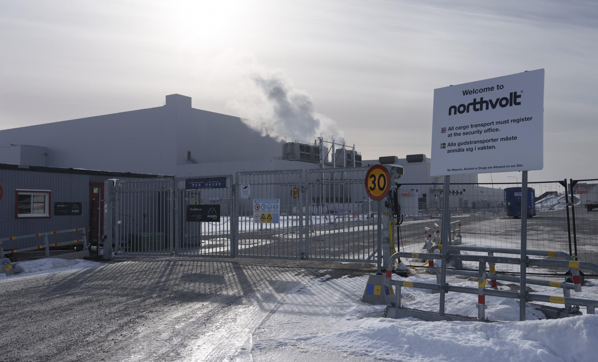 Zirkulu polar artikotik 200 kilometrora dago Lytenek erosi duen lantegia erraldoia, Skelleftean, Suedia iparraldean. ONAS WESTLING / EFE
