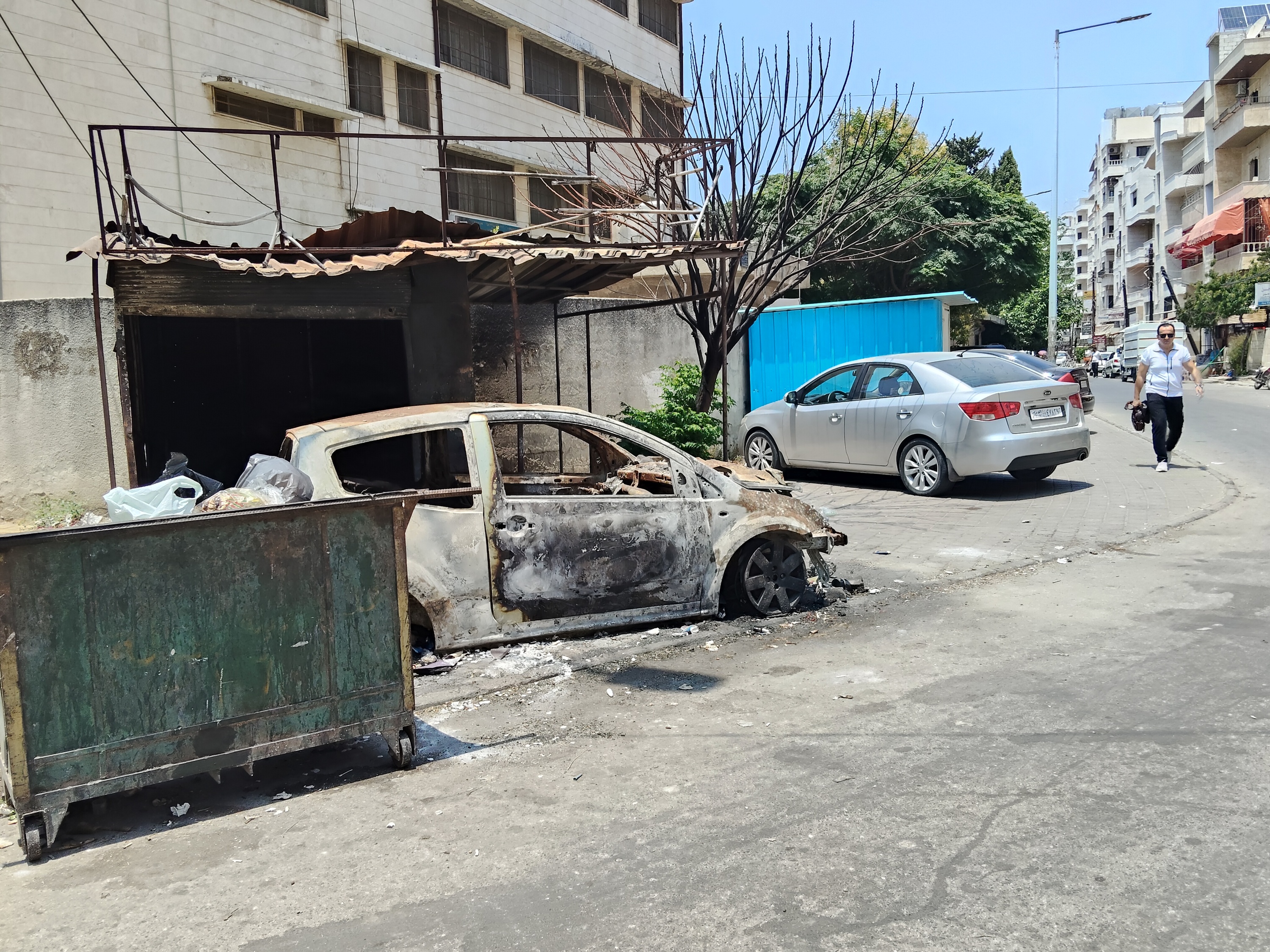 Auto bat martxoko istiluen ondorioz kiskalita Jablehn, Latakia hegoaldean. RICARD GONZALEZ