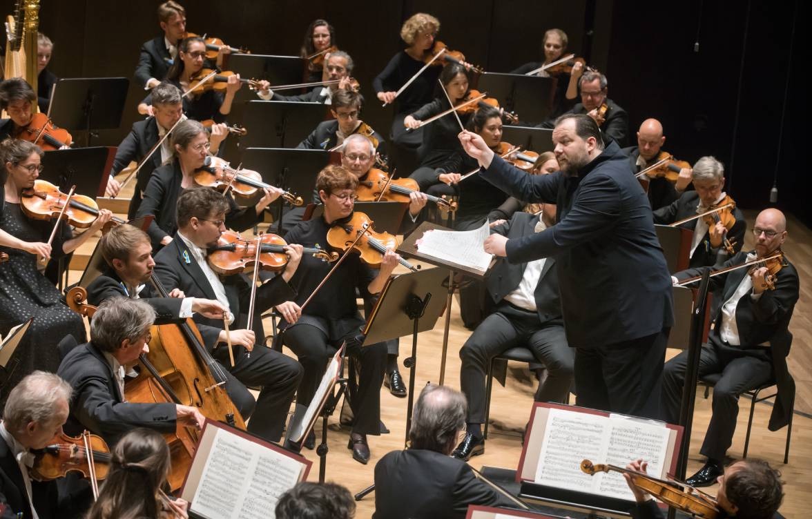 Leipzigeko Gewandhaus orkestra. MUSIKA HAMABOSTALDIA