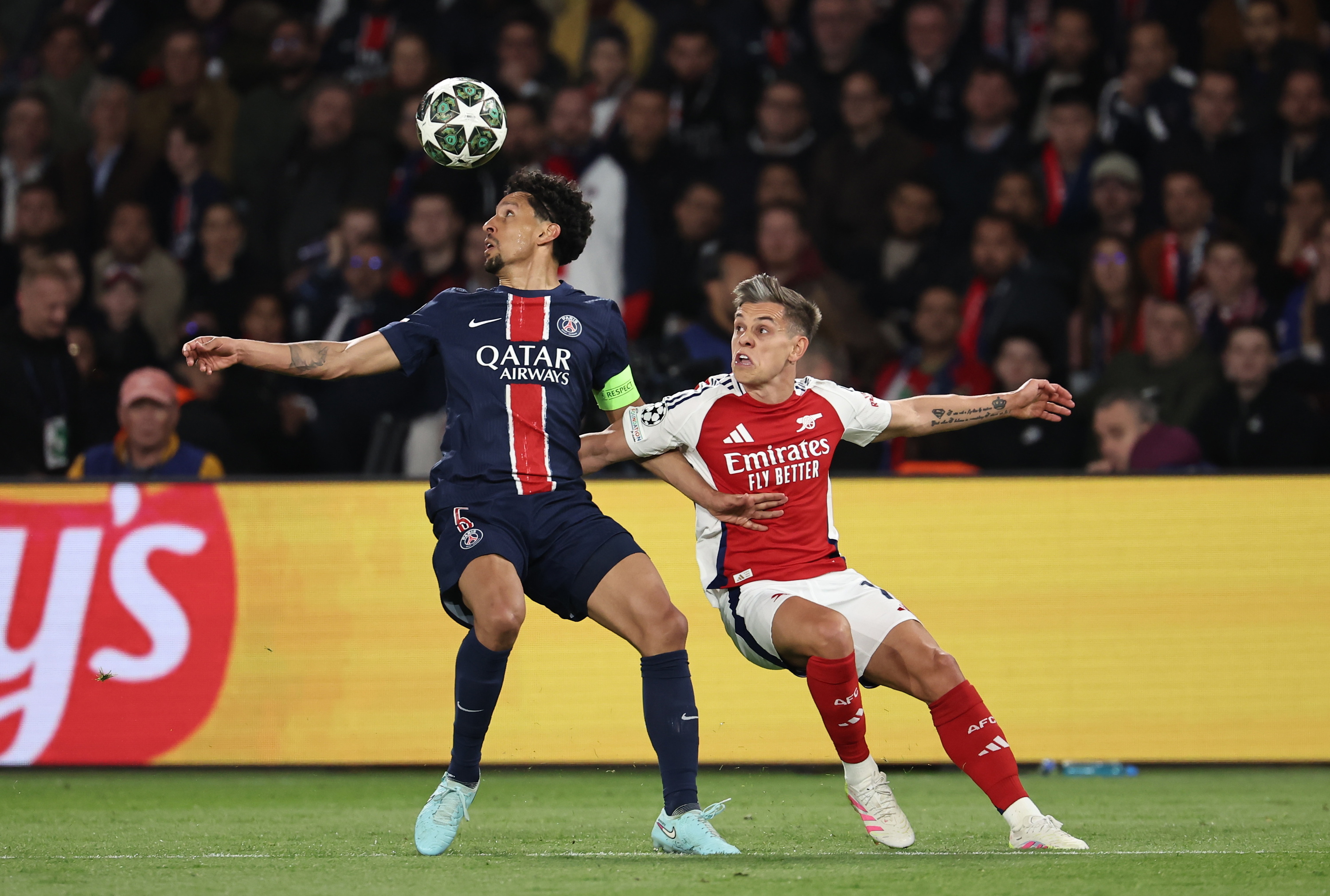 PSG eta Arsenal, iazko sasoian, Txapeldunen Ligako finalerdietan. CHRISTOPHE PETIT TESSON / EFE