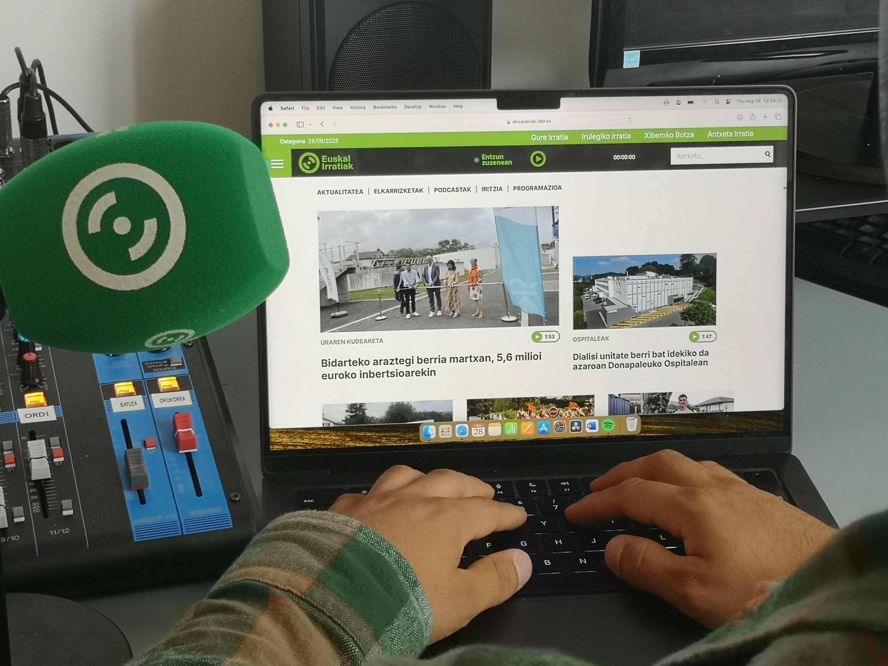 Iparraldeko Euskal Irratiek webguneak berritu dituzte. EUSKAL IRRATIAK