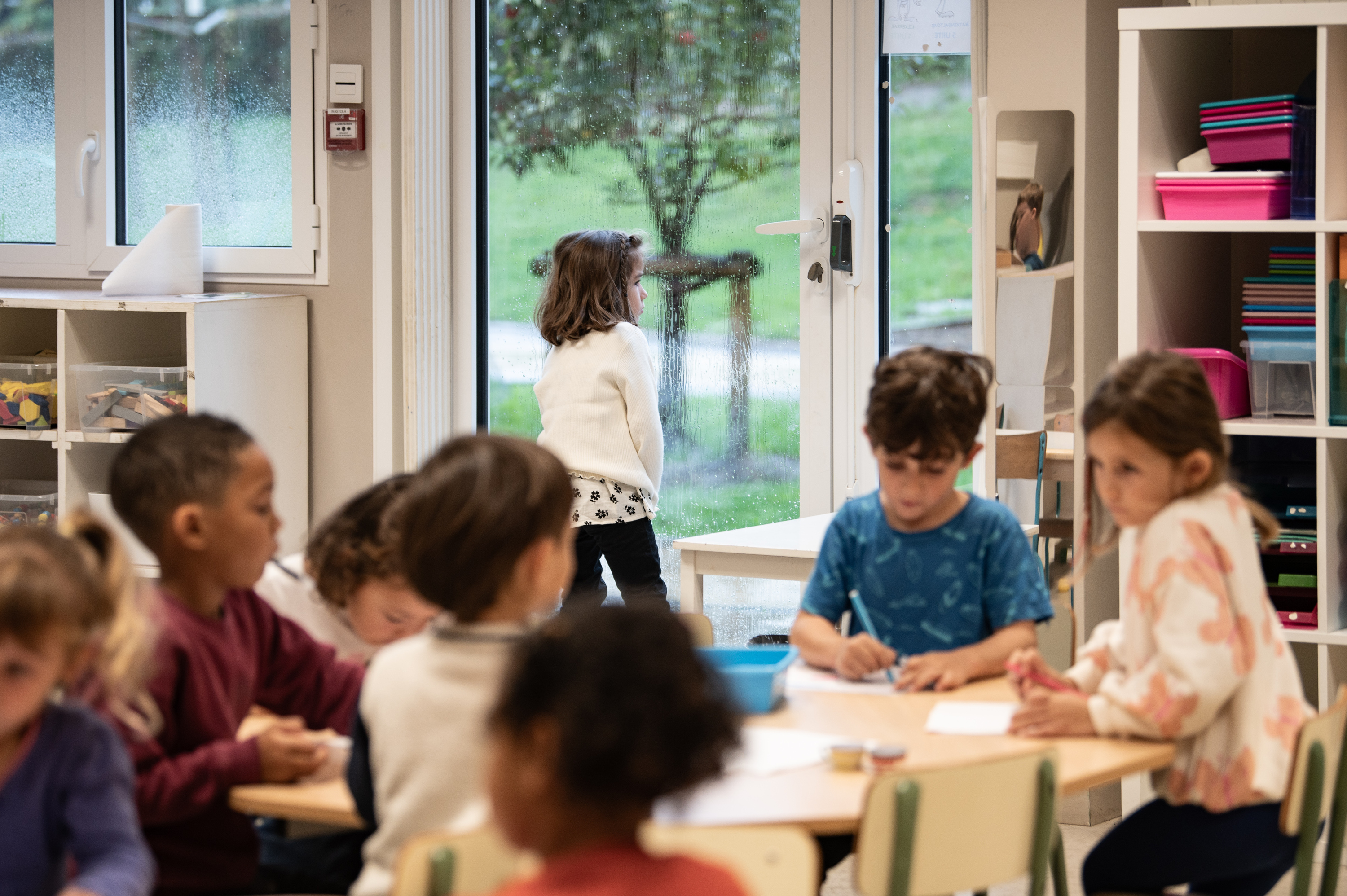 Haurrak ikasgela barnean, Baionako Oihana ikastolan, ikasturte sartzean. PATXI BELTZAIZ