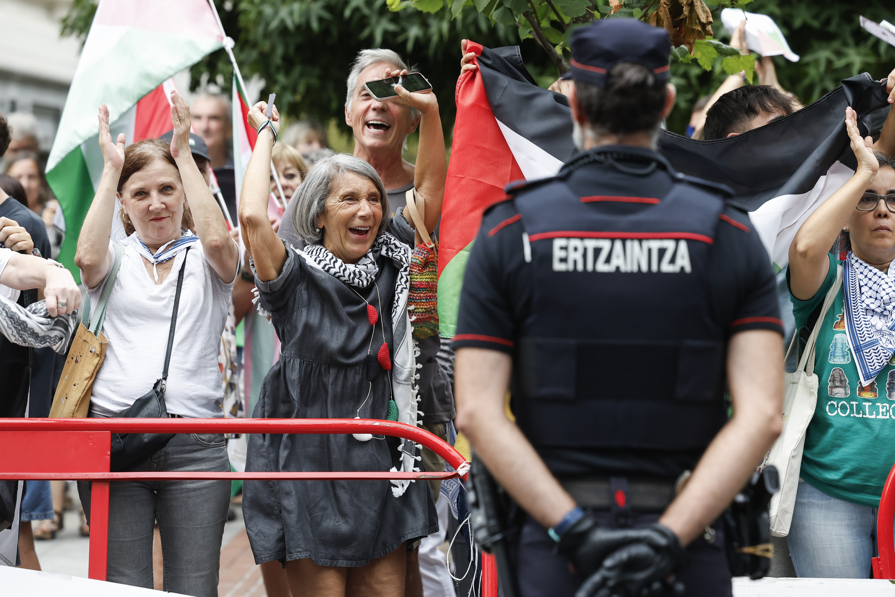Protestarien garaipena Protestarien garaipena