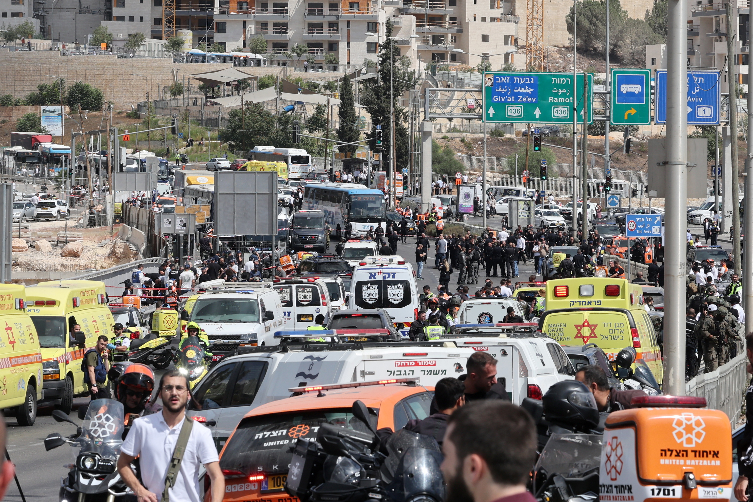 Jerusalem ekialdean erasoa gertatu den lekua, gaur. ABIR SULTAN / EFE