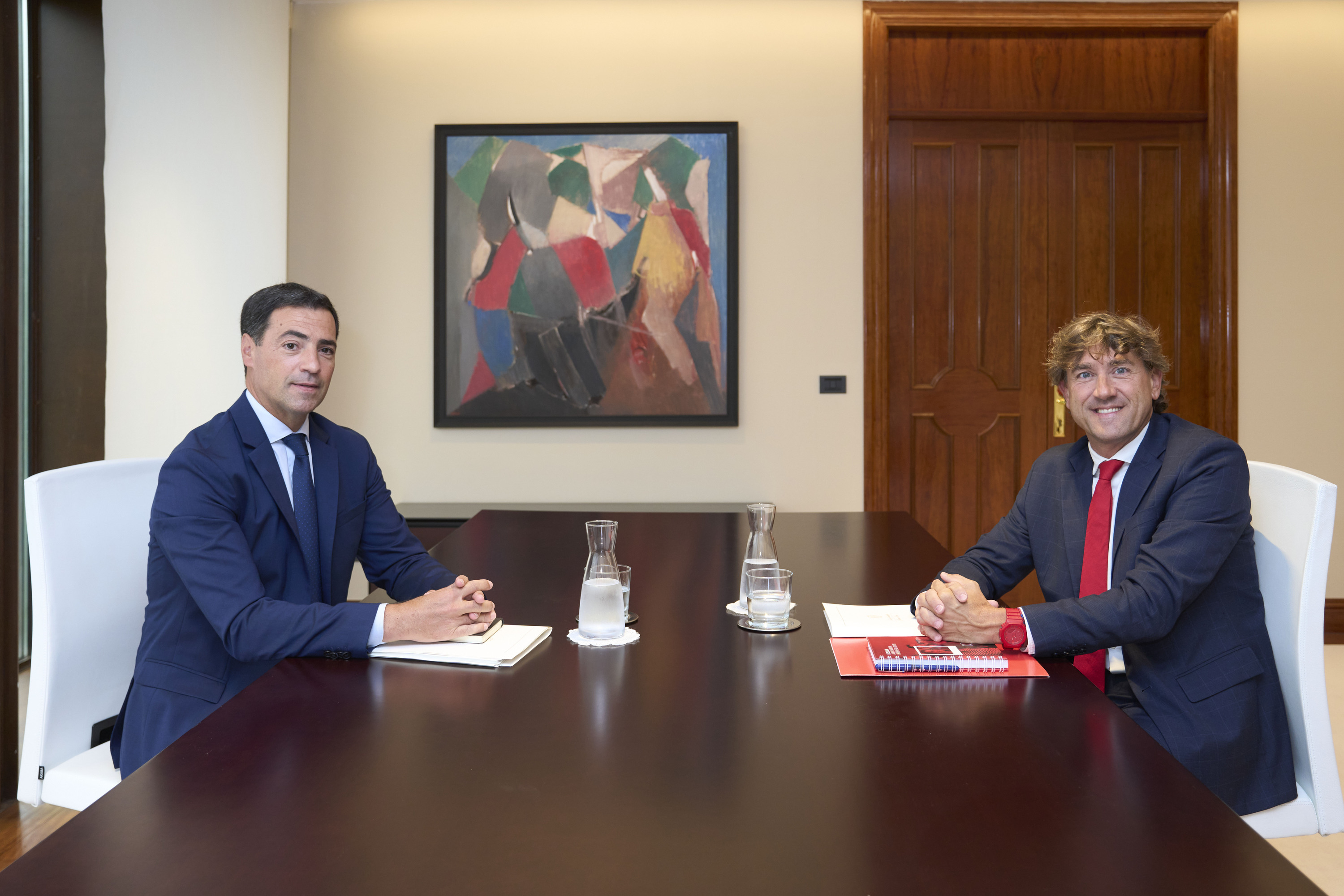 Pradales eta Andueza gaurko bileran, Lehendakaritzan. ADRIAN RUIZ HIERRO / EFE
