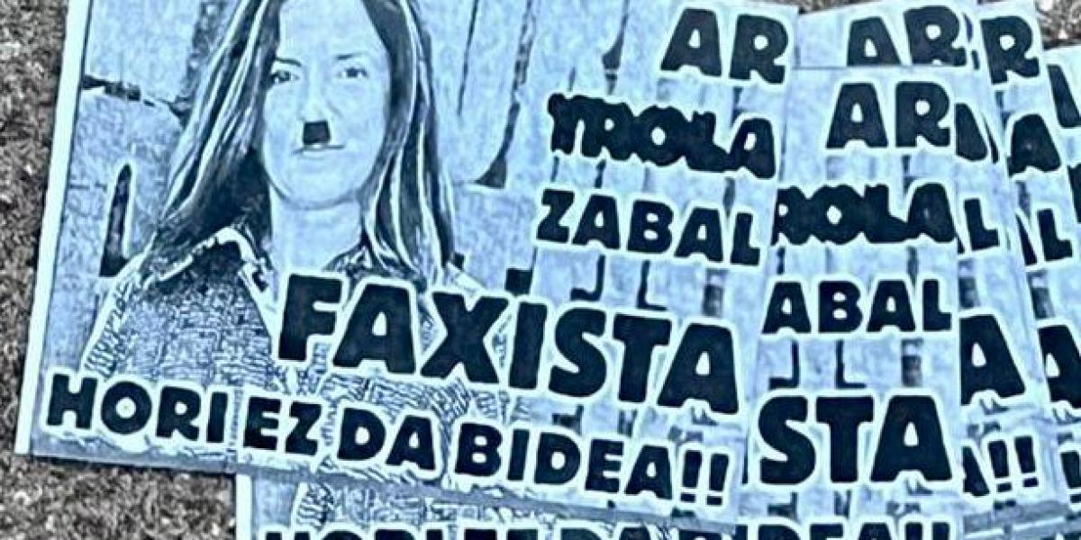 Artolazabalek goizean etxe aitzinean atzeman dituen esku orriak. BERRIA